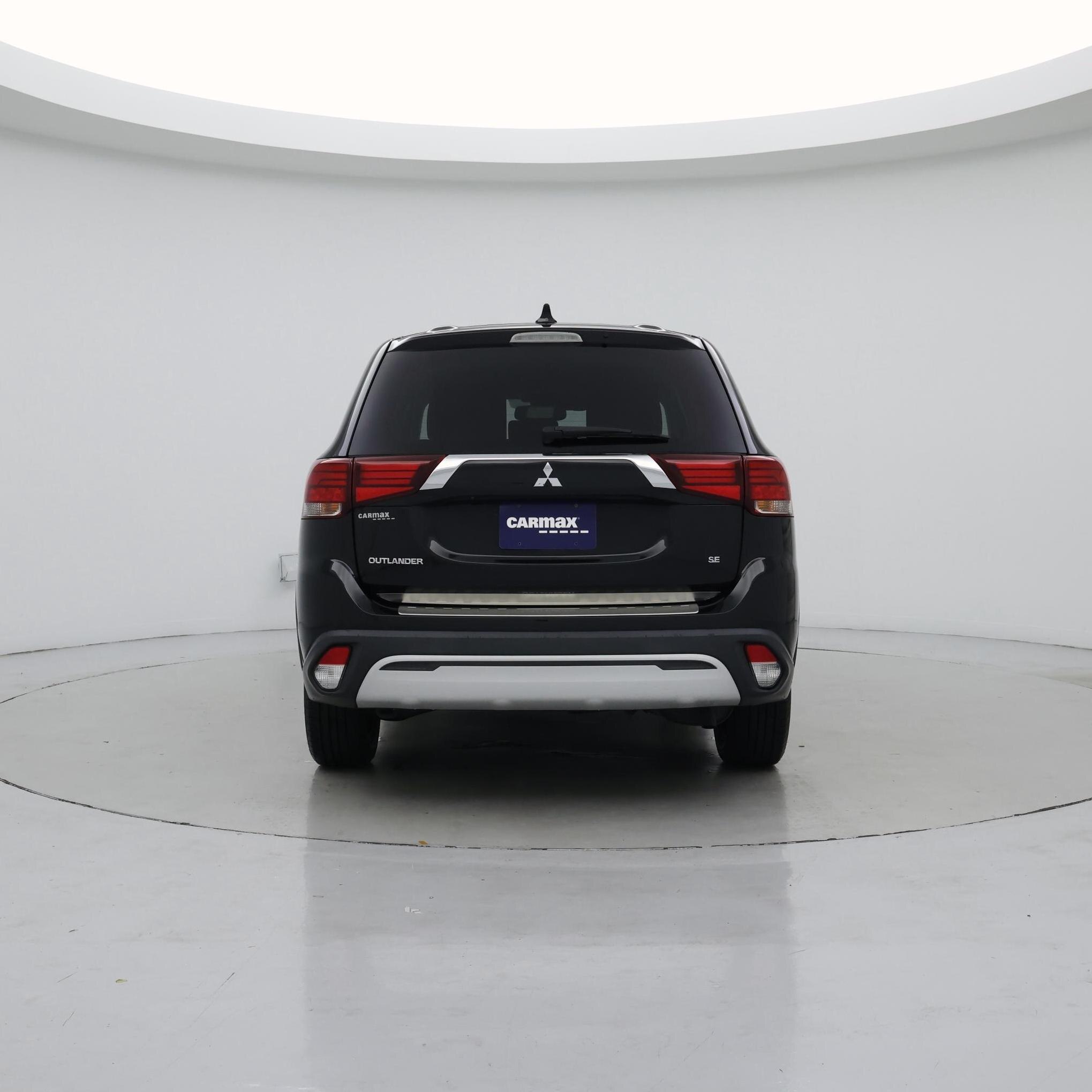 Thumbnail: 2020 Mitsubishi Outlander - 6