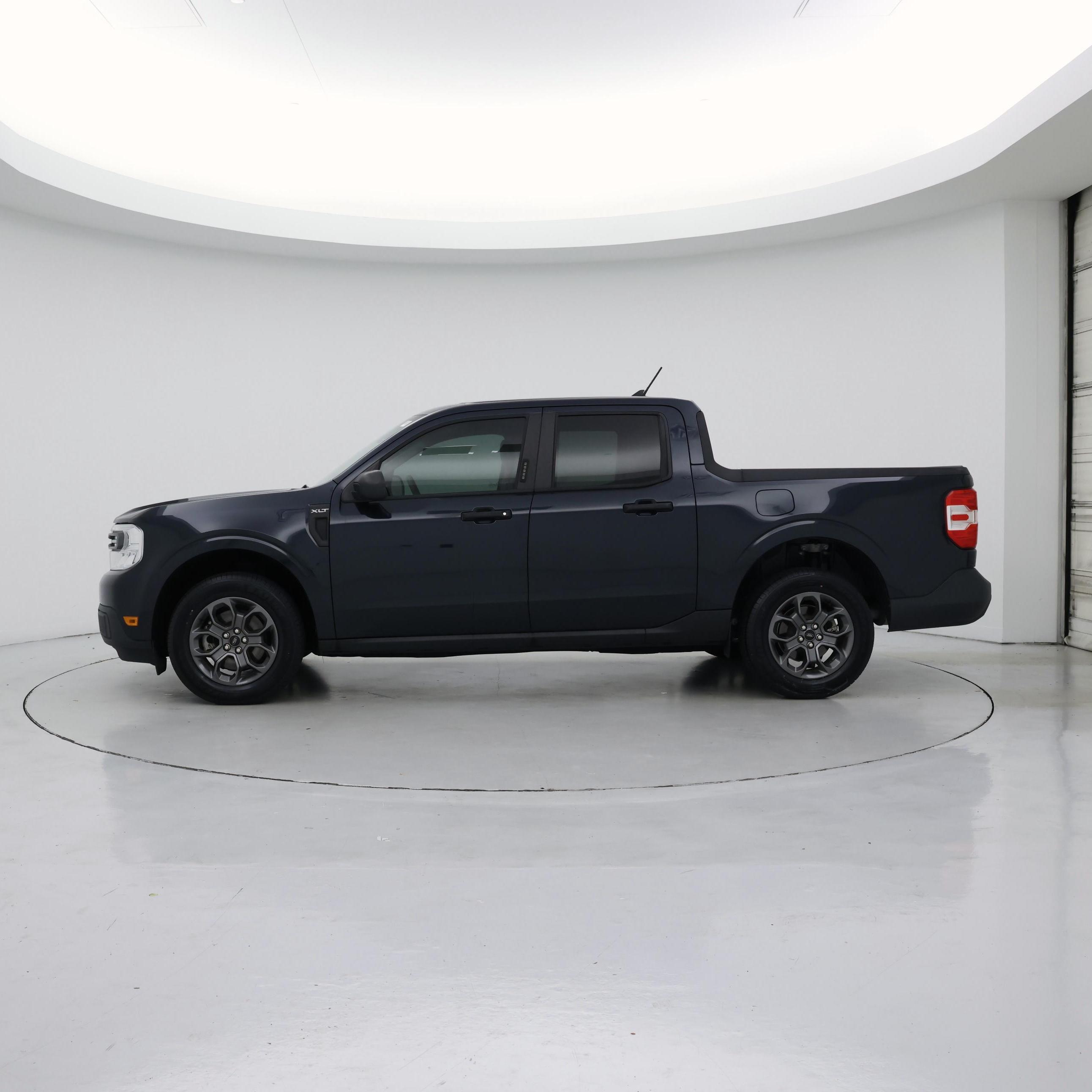 Thumbnail: 2022 Ford Maverick - 3