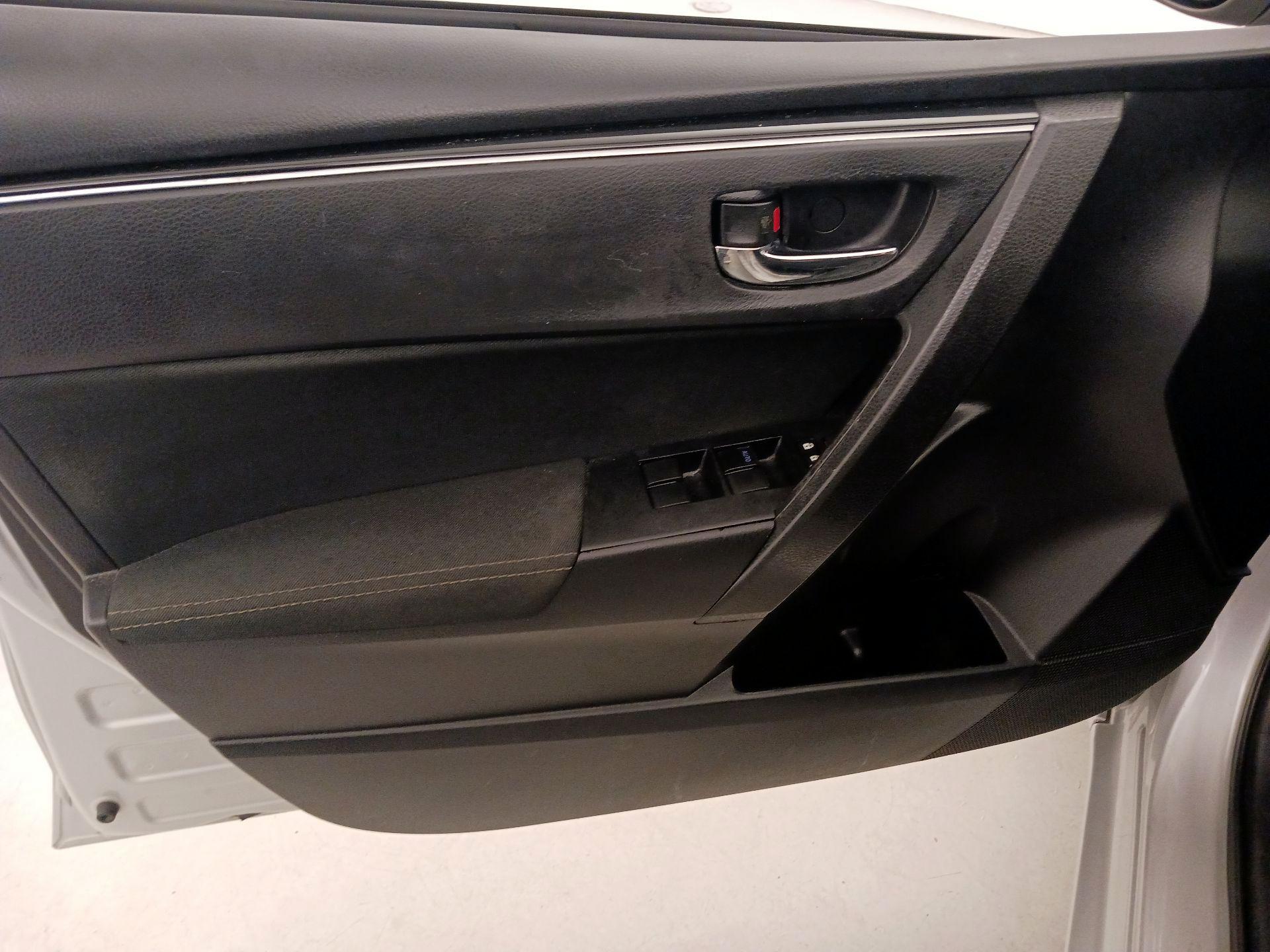 Thumbnail: 2019 Toyota Corolla - 12