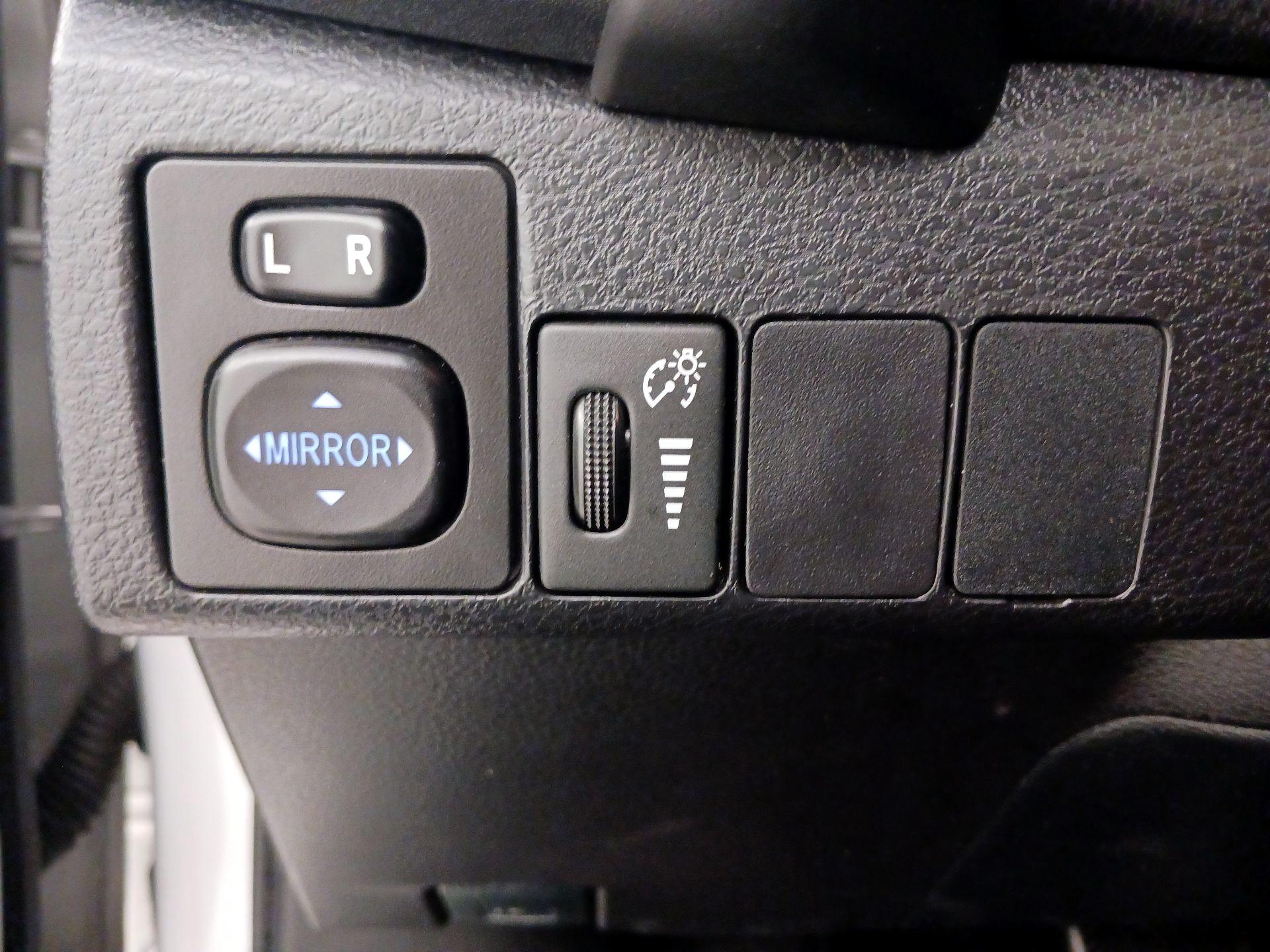 Thumbnail: 2019 Toyota Corolla - 13