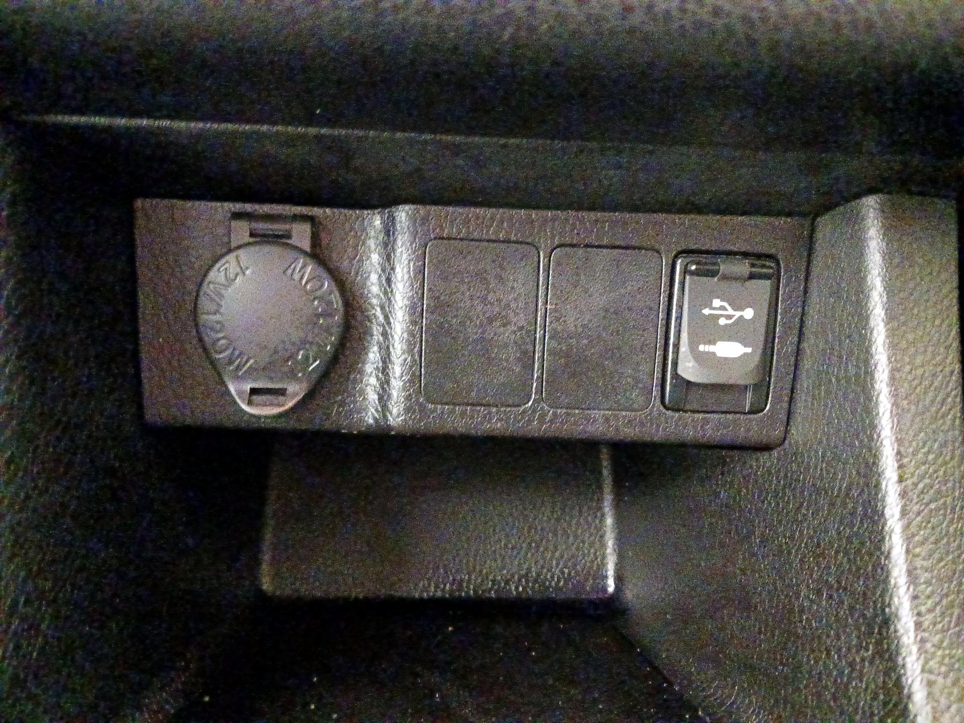 Thumbnail: 2019 Toyota Corolla - 18