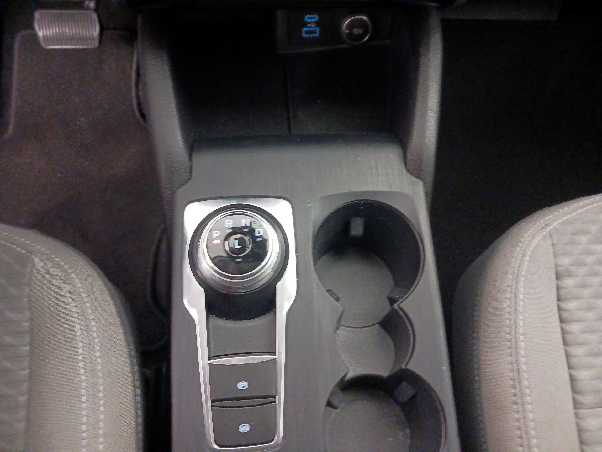 Thumbnail: 2021 Ford Escape - 17