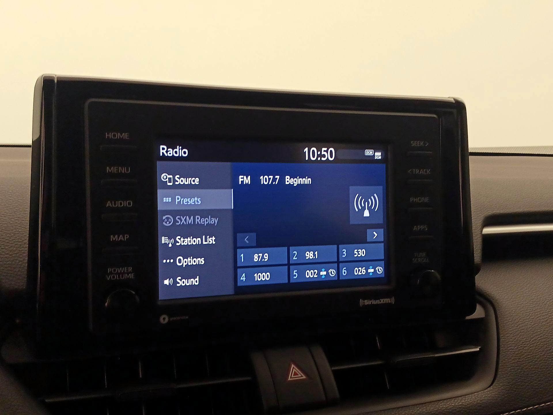 Thumbnail: 2021 Toyota RAV4 - 15