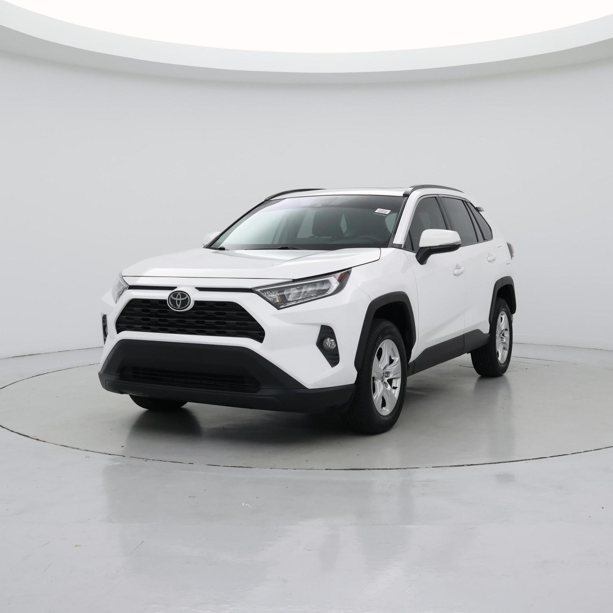 Thumbnail: 2021 Toyota RAV4 - 4