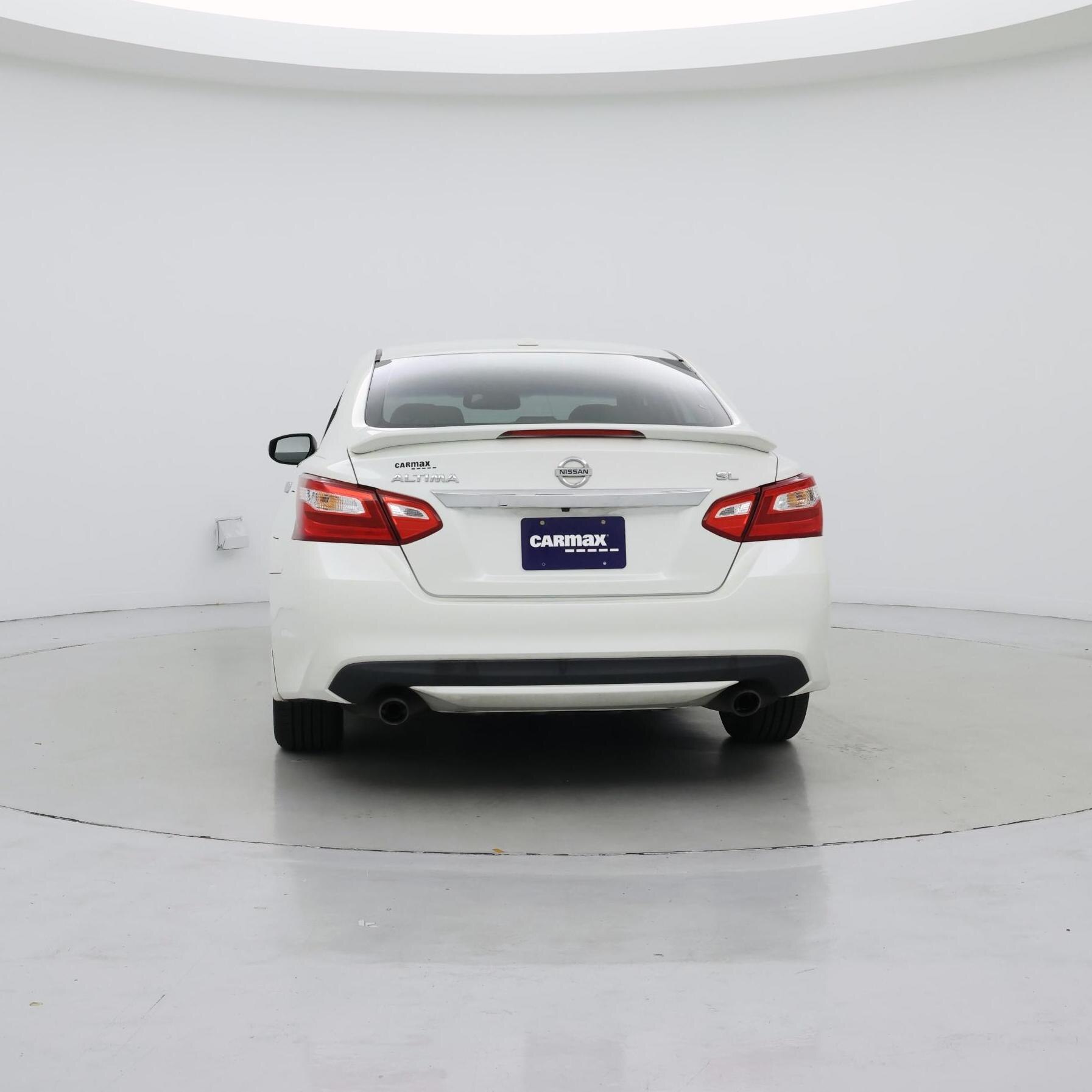 Thumbnail: 2017 Nissan Altima - 6