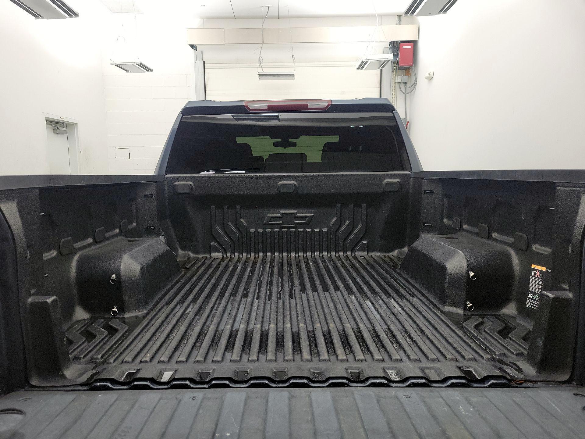 Thumbnail: 2021 Chevrolet Silverado 1500 - 19