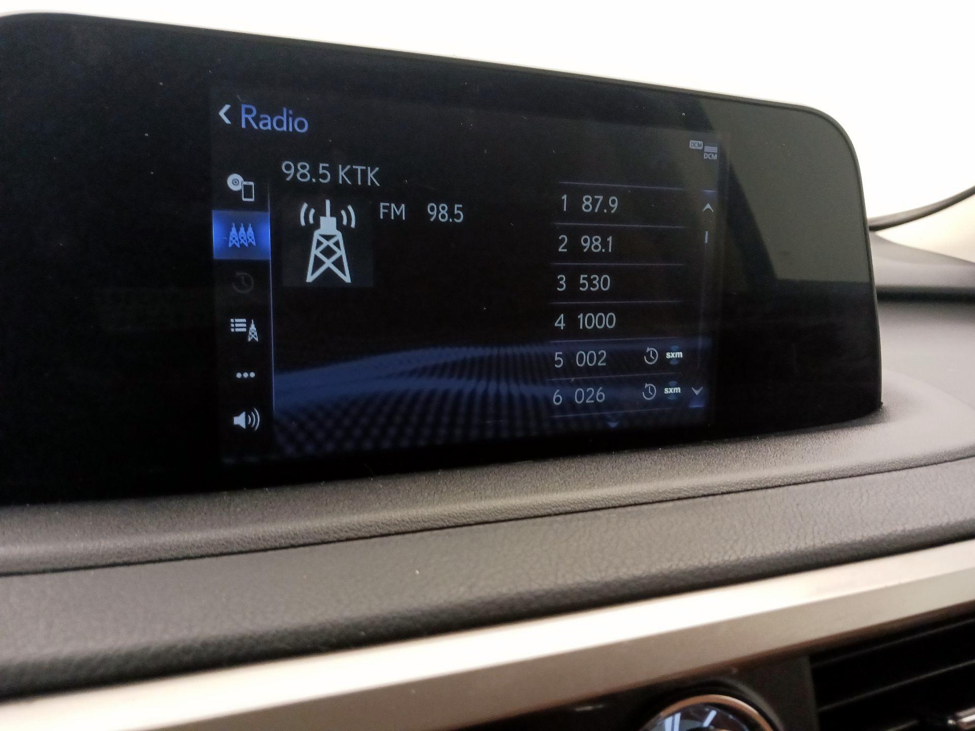 Thumbnail: 2021 Lexus RX - 15