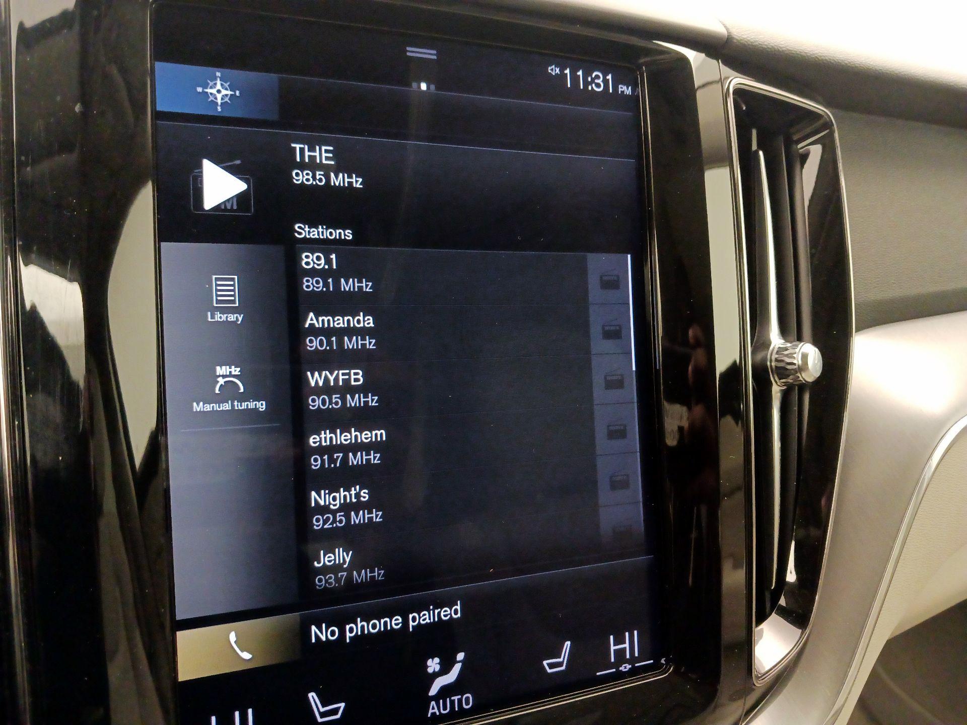 Thumbnail: 2019 Volvo XC60 - 16