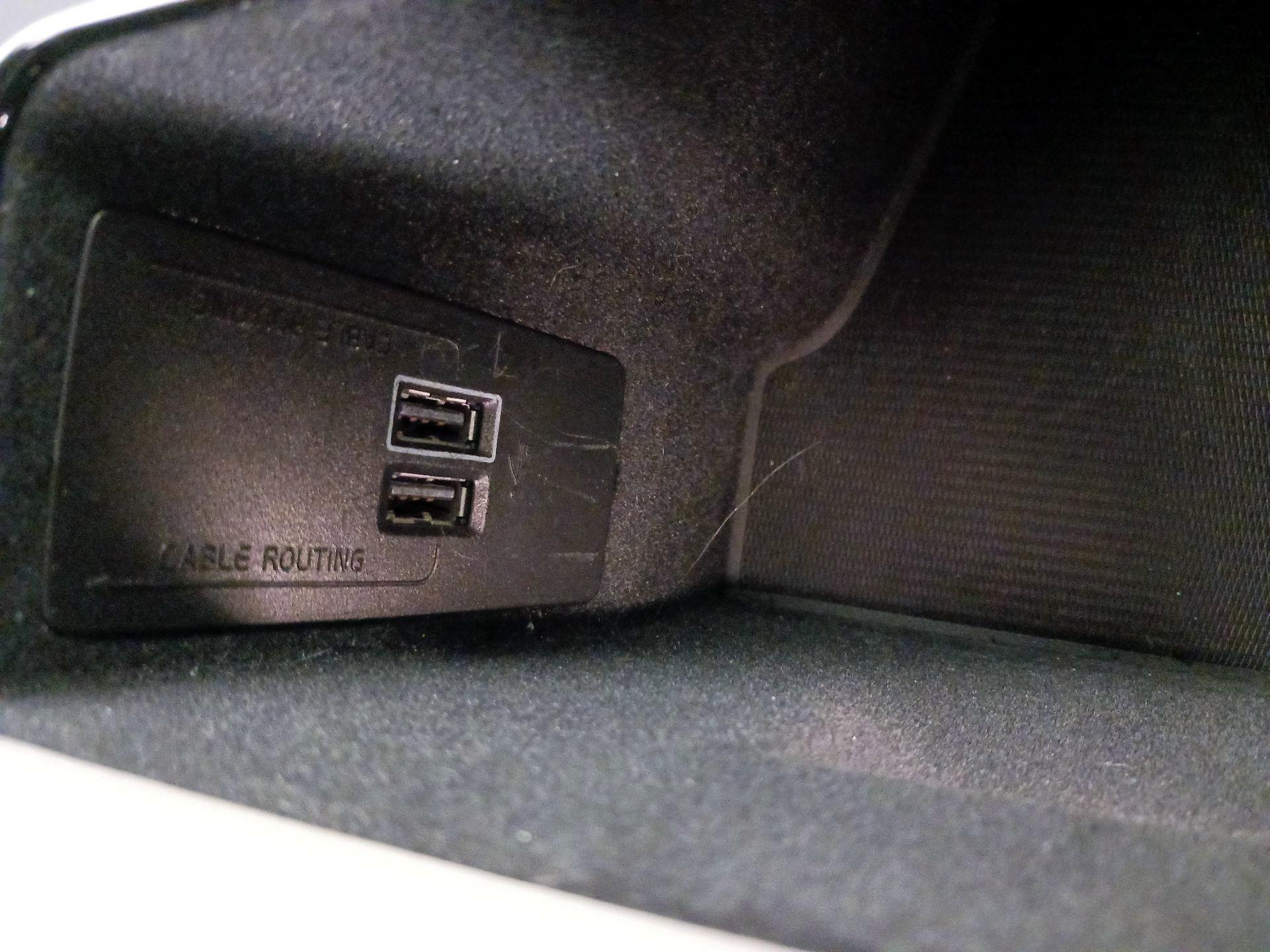 Thumbnail: 2019 Volvo XC60 - 19