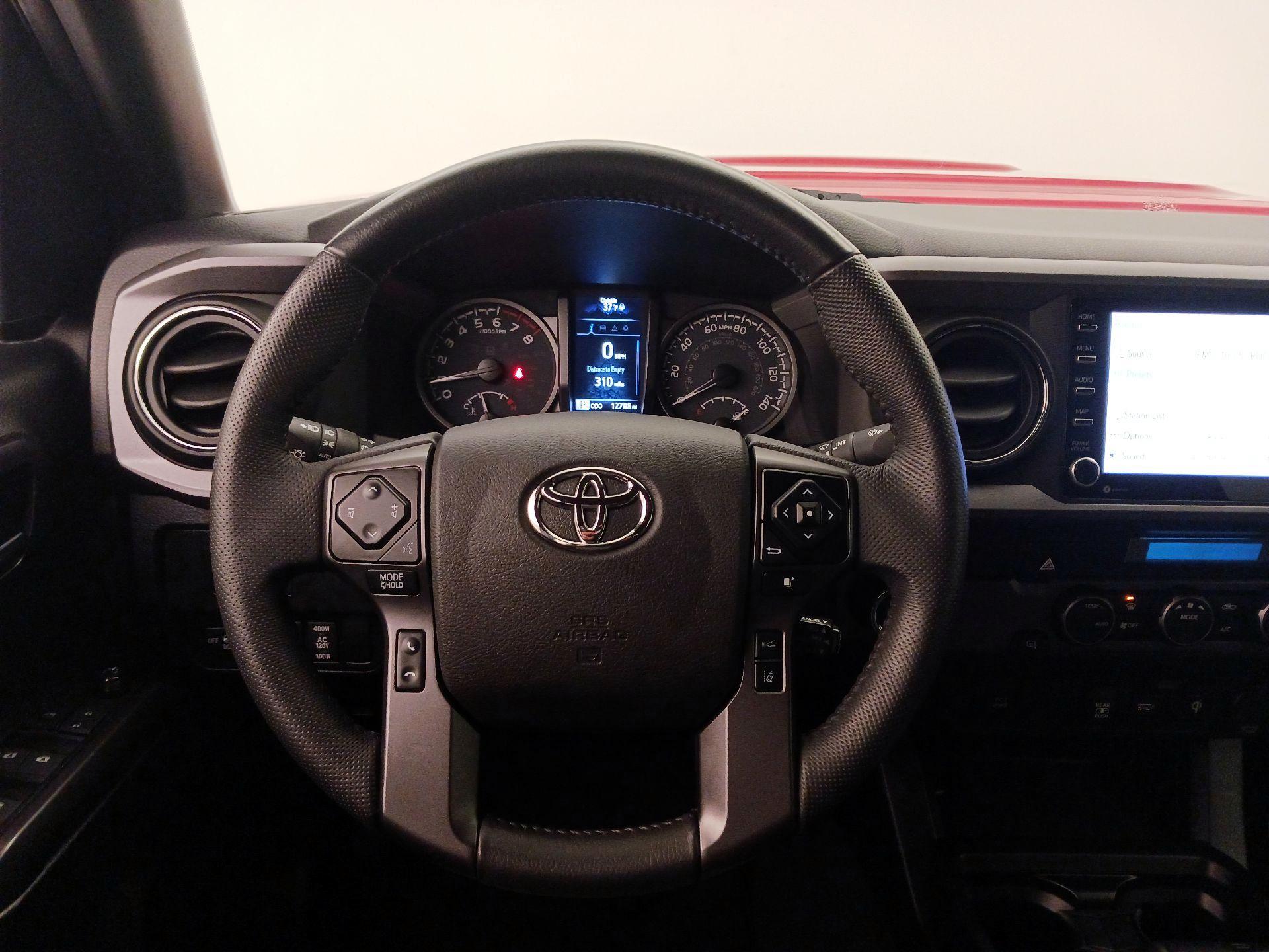 Thumbnail: 2021 Toyota Tacoma - 10