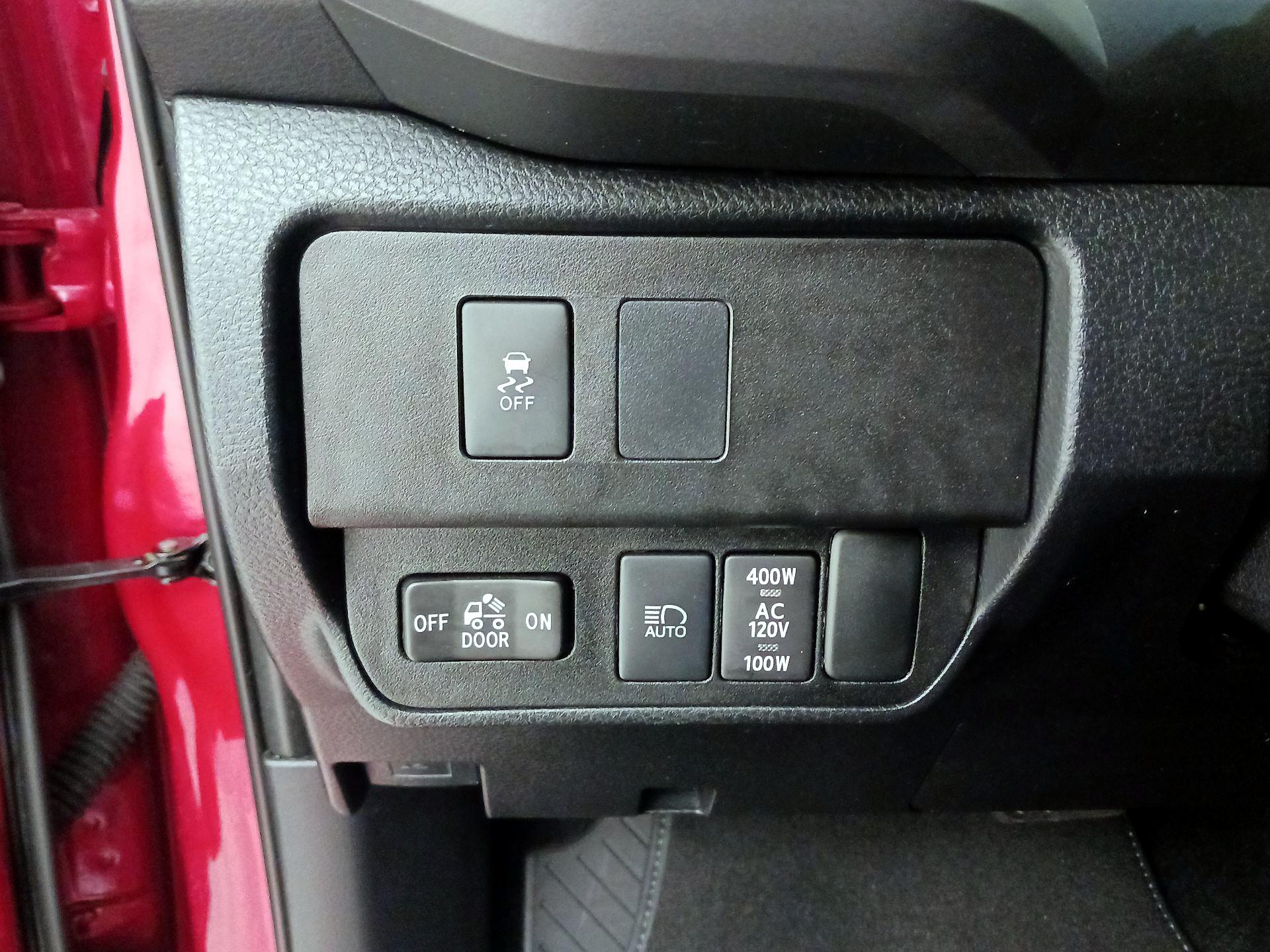 Thumbnail: 2021 Toyota Tacoma - 13