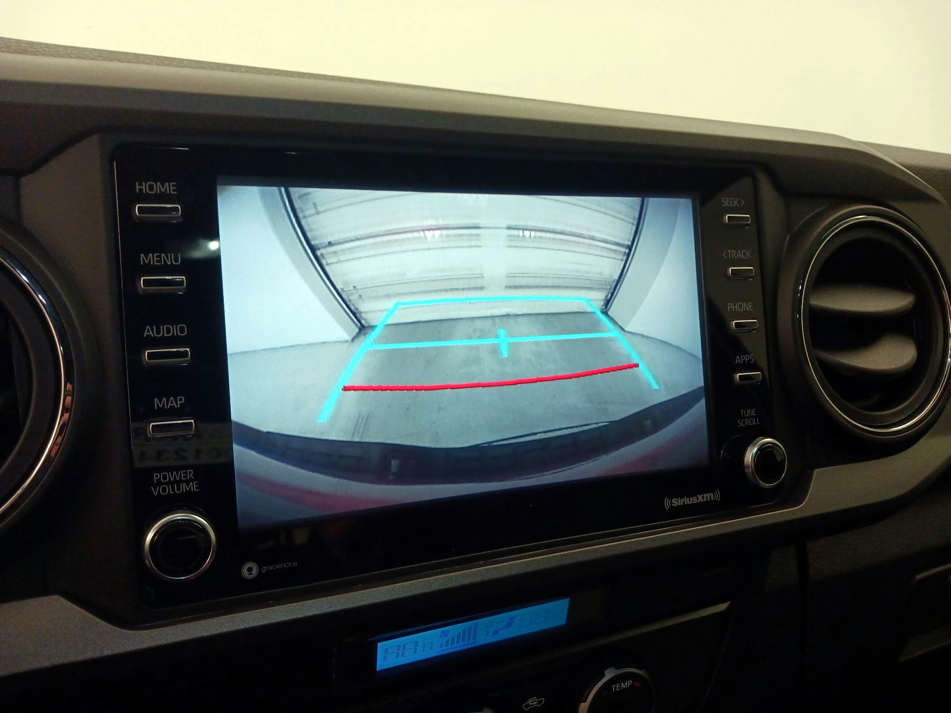 Thumbnail: 2021 Toyota Tacoma - 14