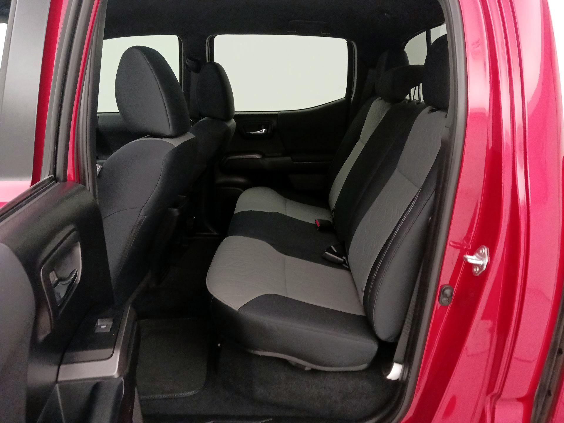 Thumbnail: 2021 Toyota Tacoma - 19