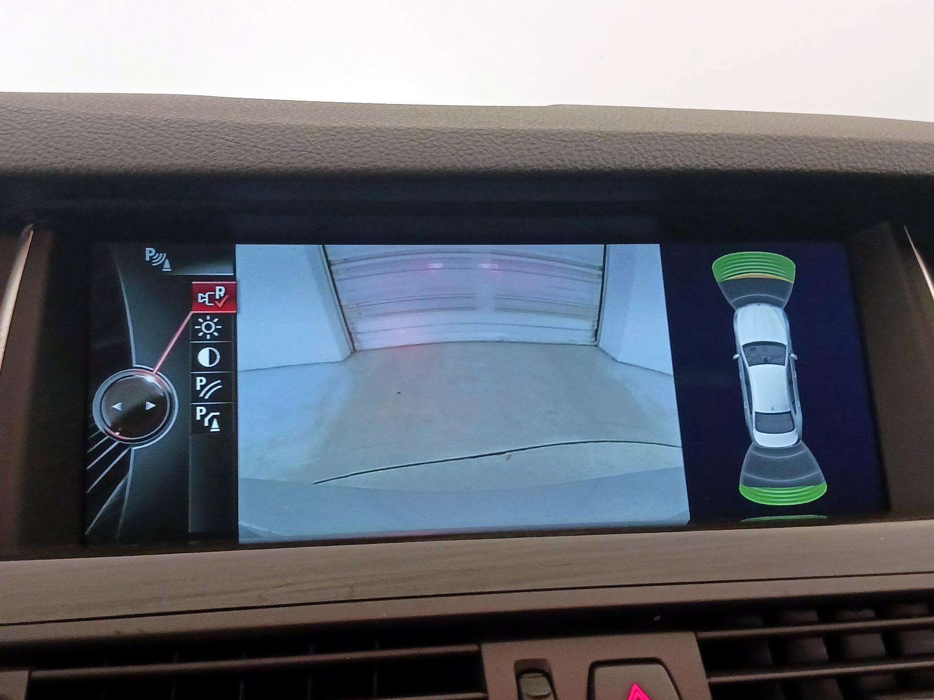 Thumbnail: 2014 BMW 5 Series - 15