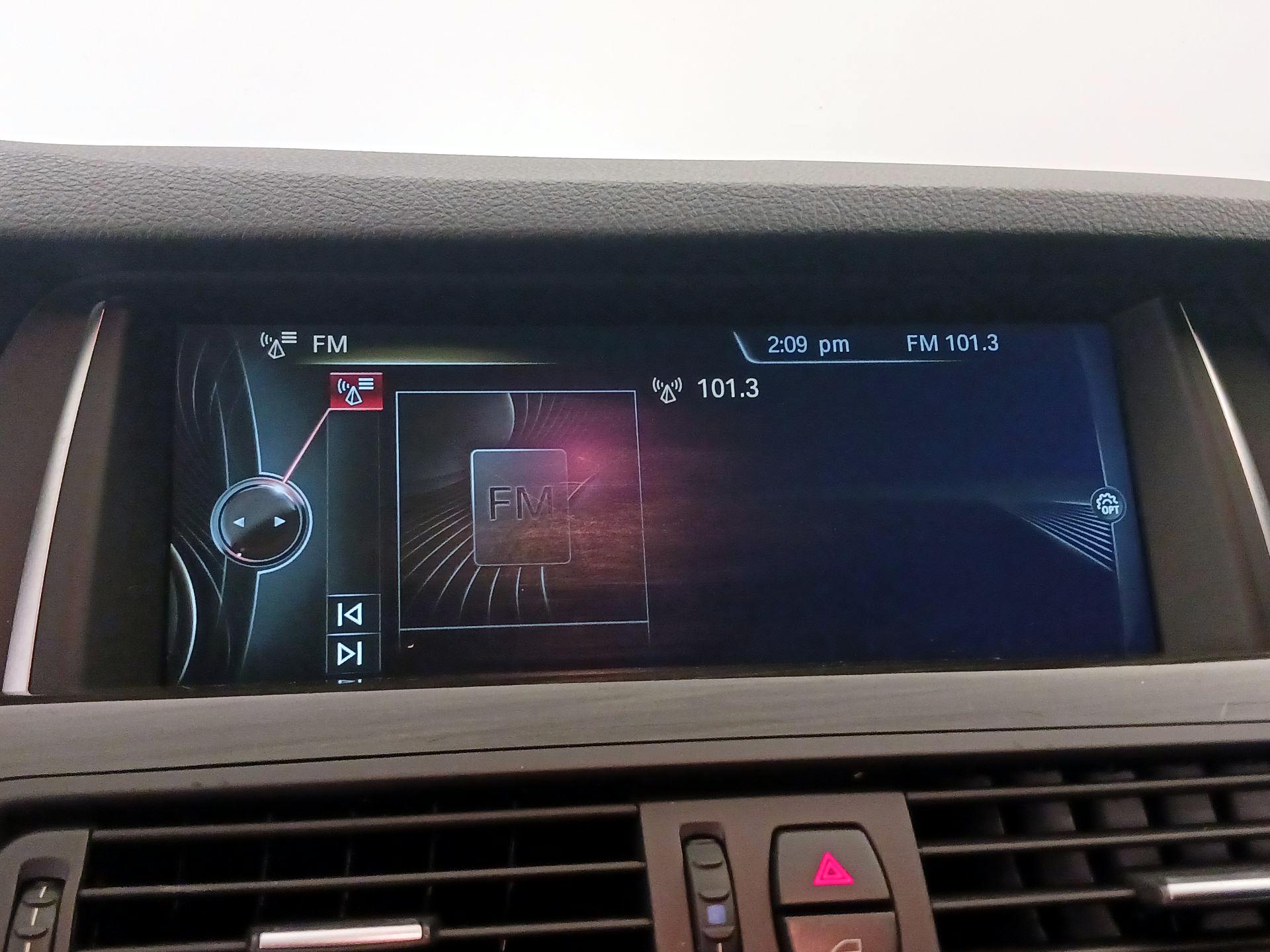 Thumbnail: 2014 BMW 5 Series - 16