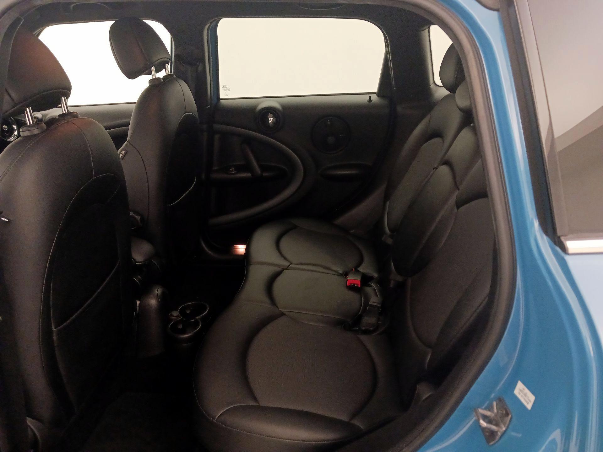 Thumbnail: 2016 MINI Cooper Countryman - 18