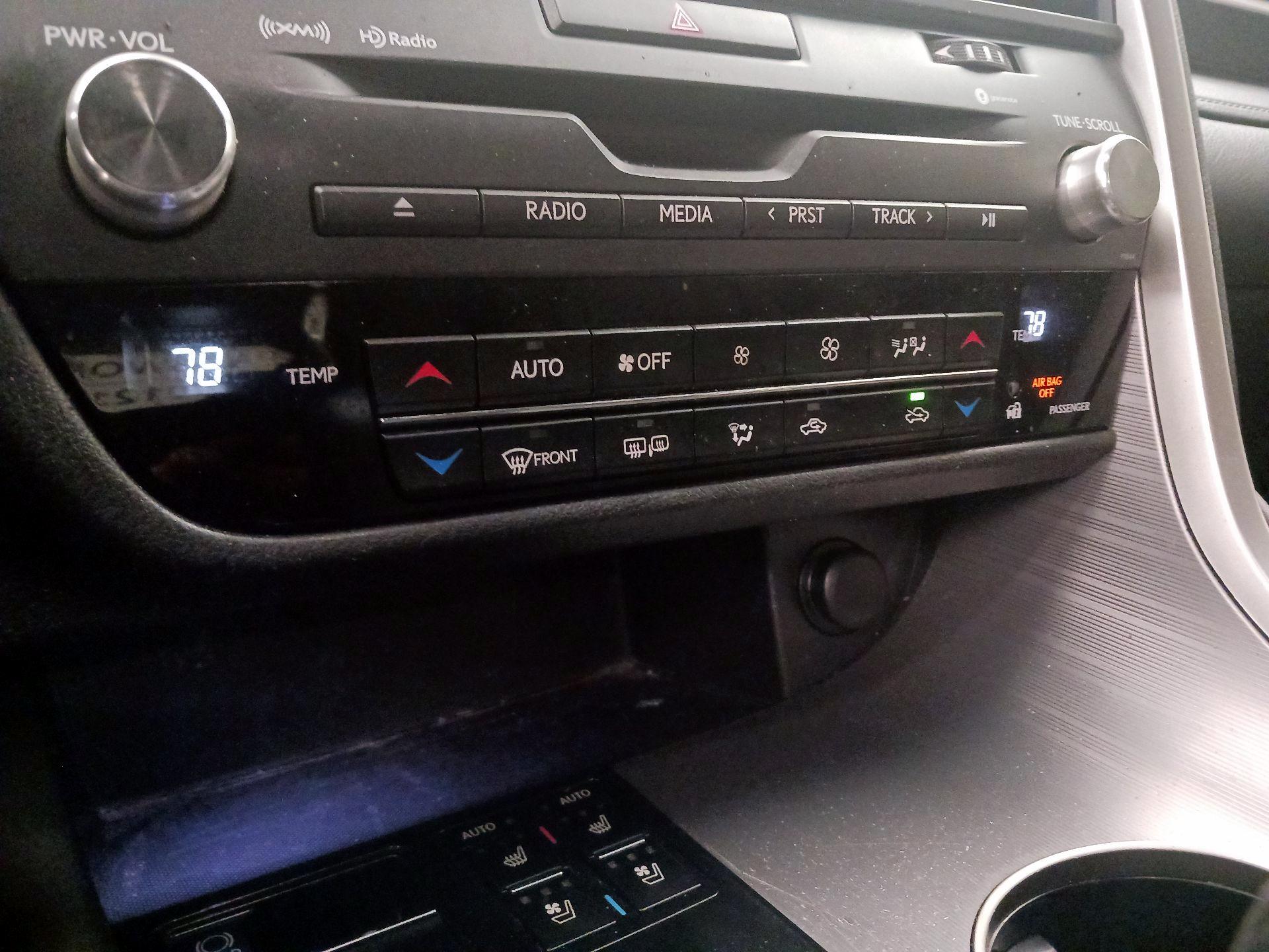 Thumbnail: 2017 Lexus RX - 16