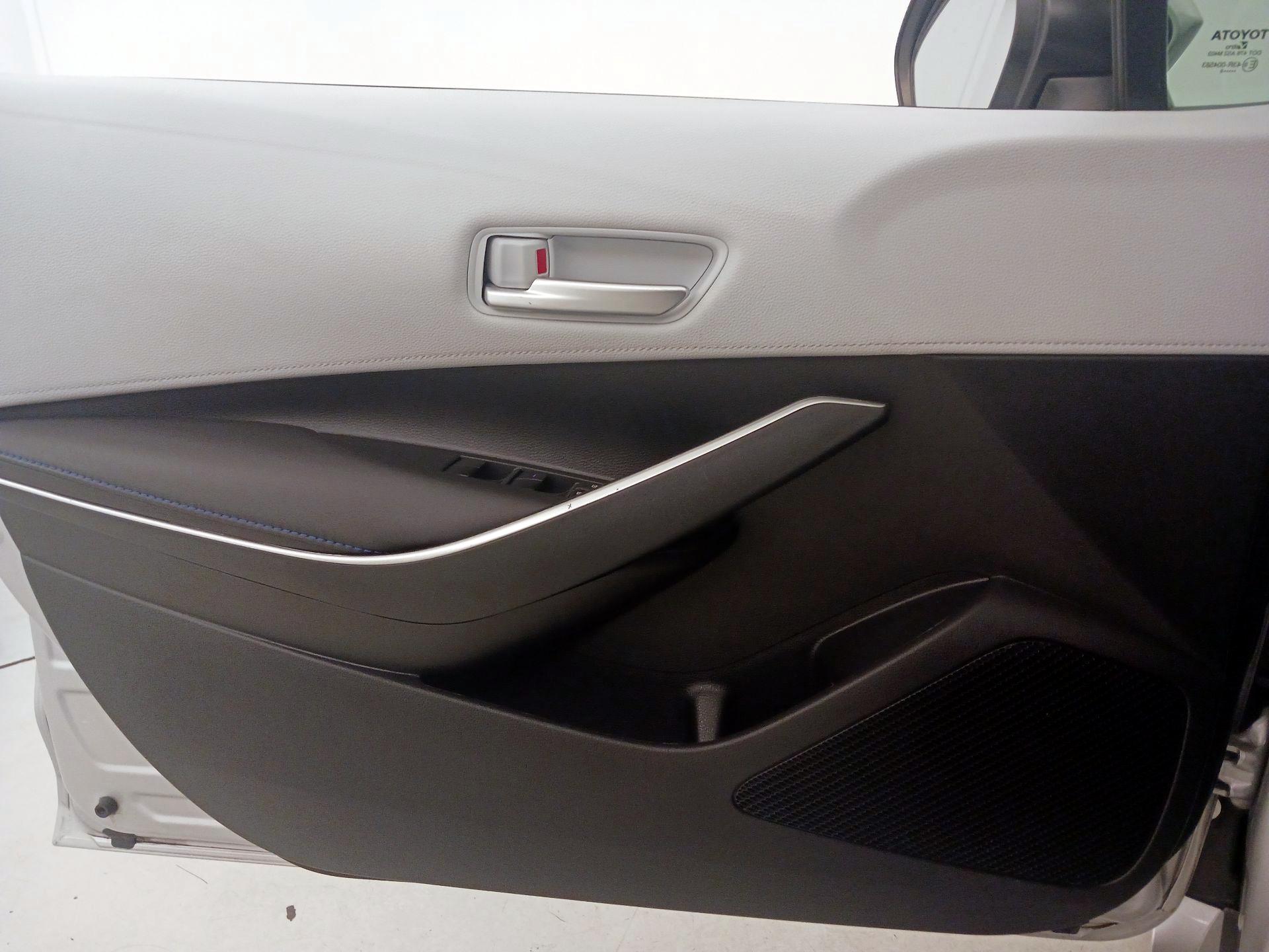 Thumbnail: 2020 Toyota Corolla - 12