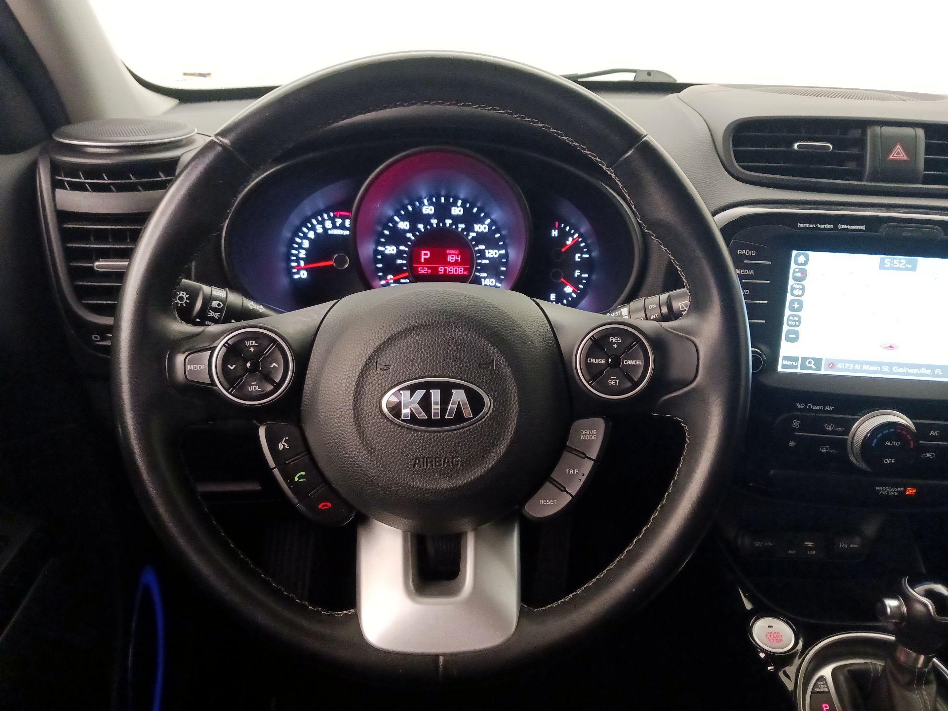 Thumbnail: 2017 Kia Soul - 10