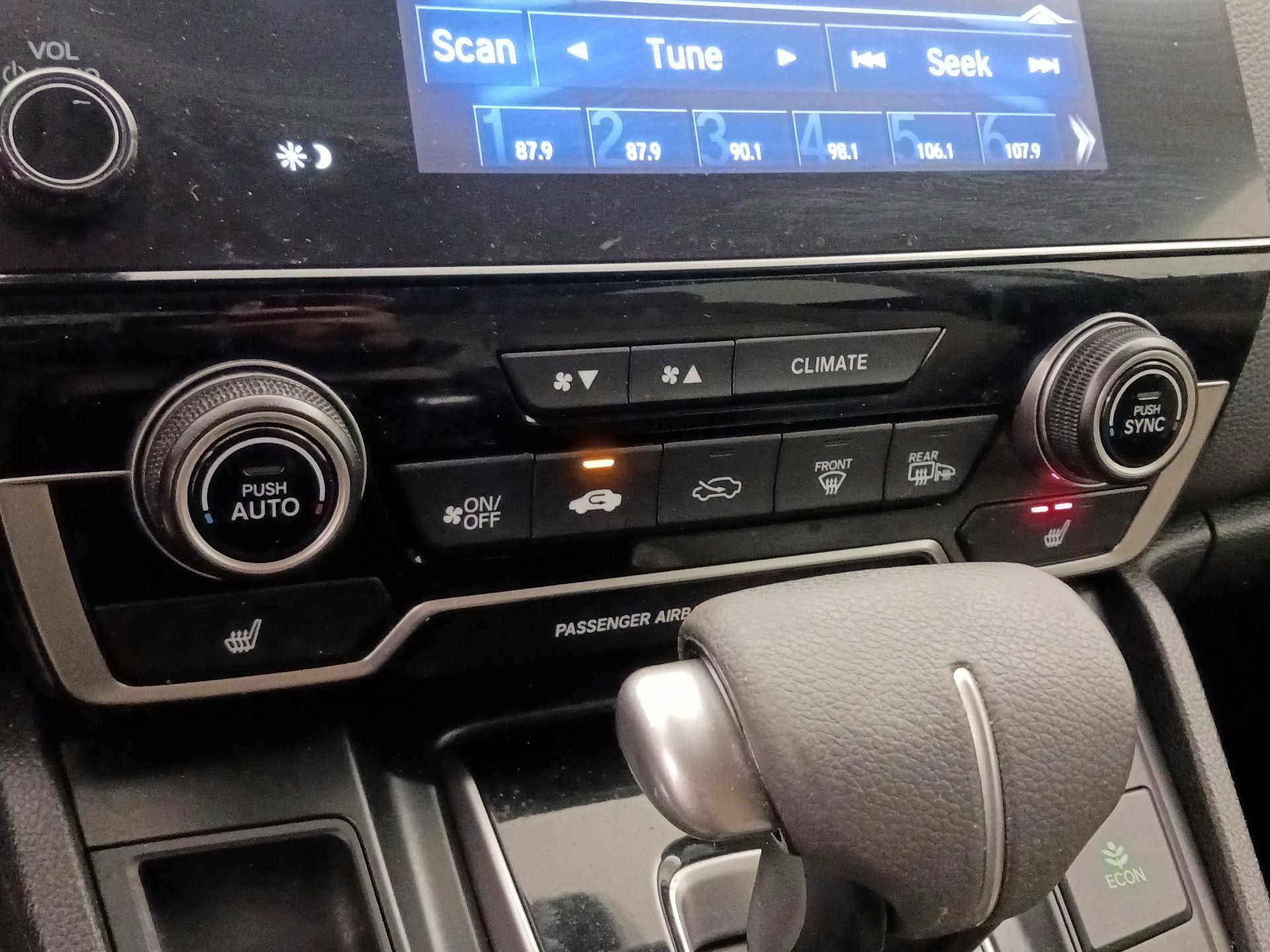 Thumbnail: 2019 Honda CR-V - 16