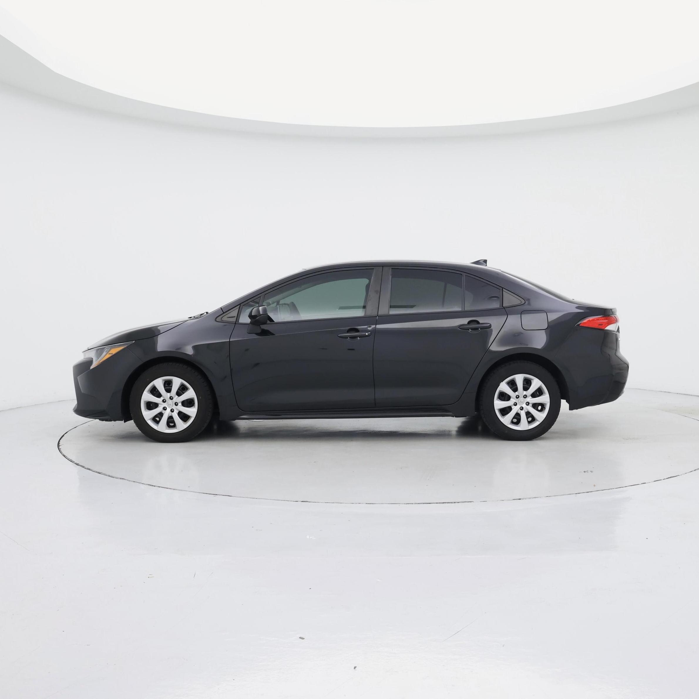 Thumbnail: 2021 Toyota Corolla - 3