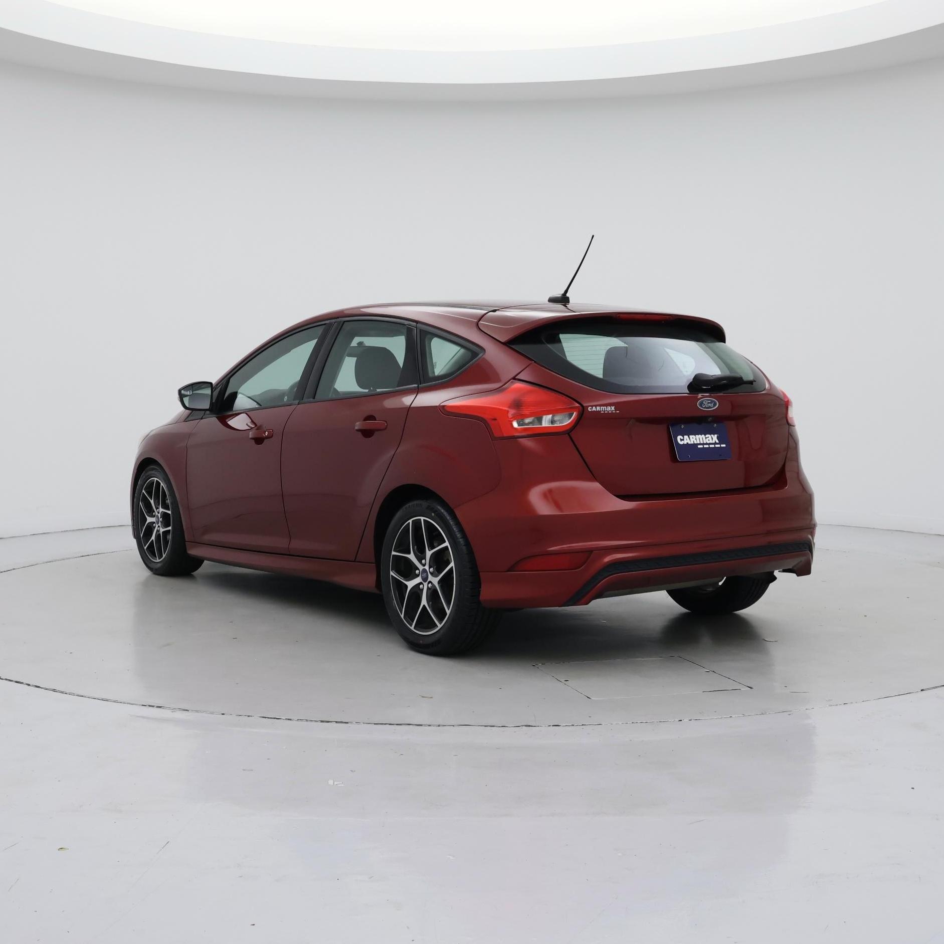 Thumbnail: 2016 Ford Focus - 2