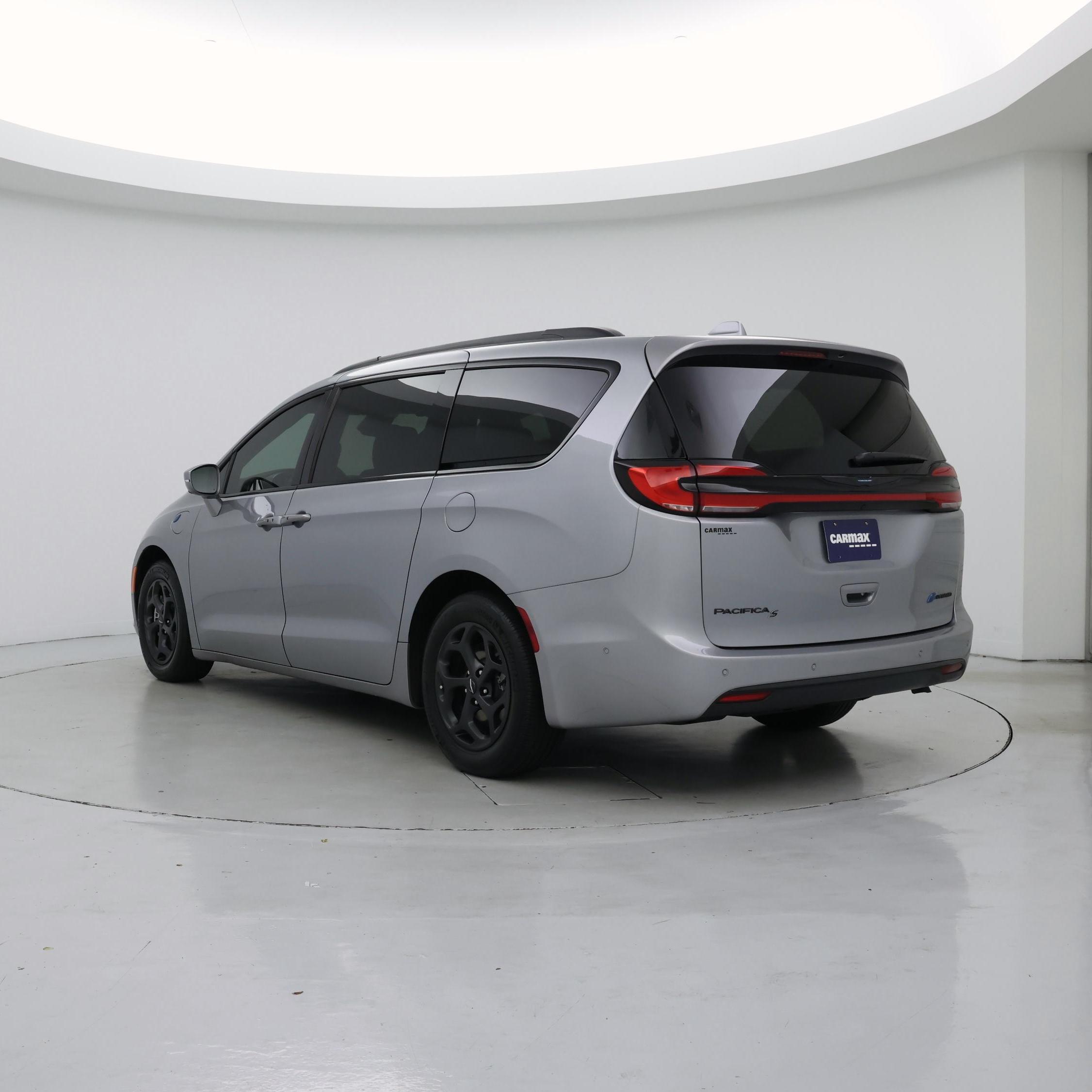 Thumbnail: 2021 Chrysler Pacifica - 2
