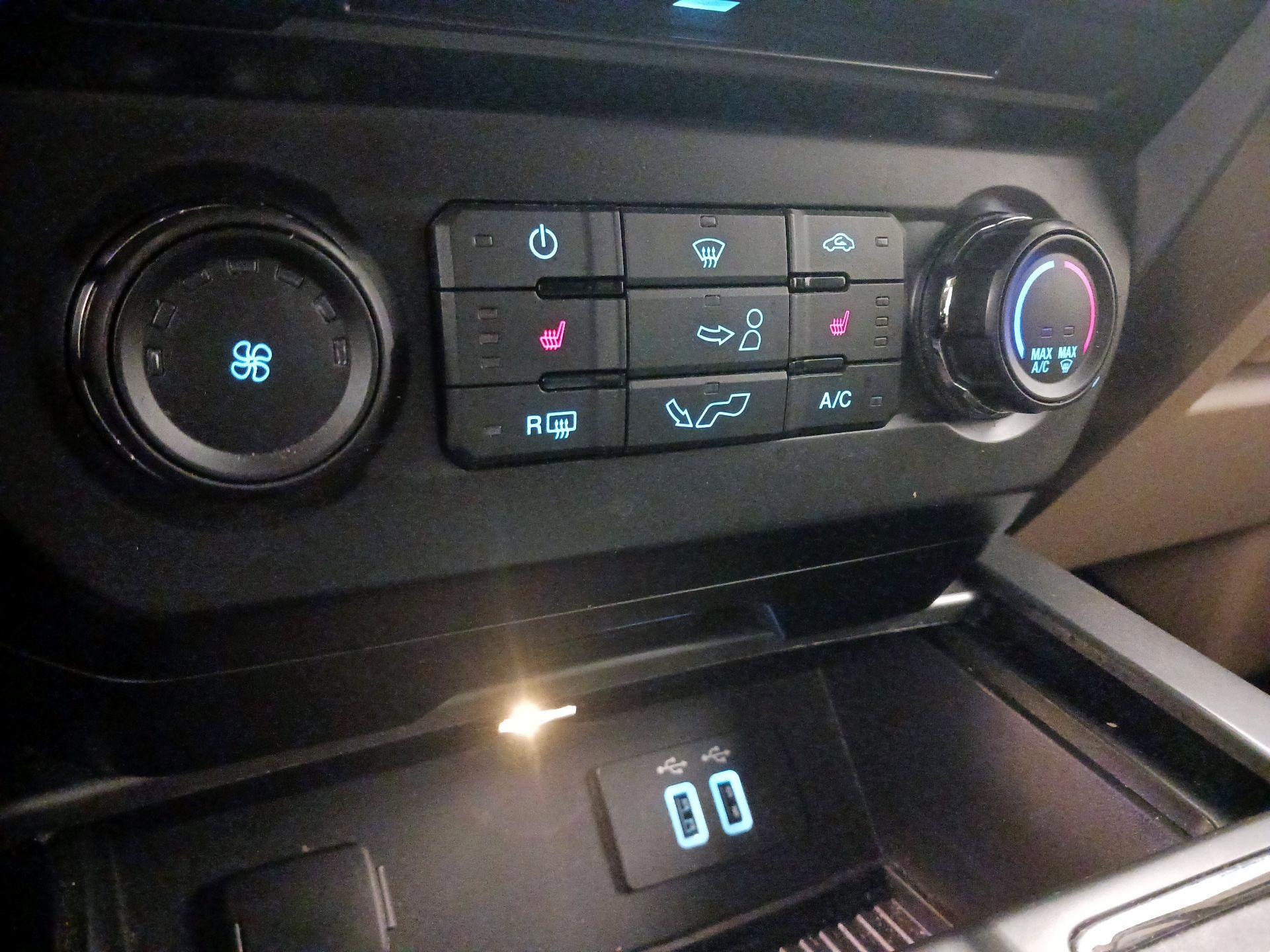 Thumbnail: 2016 Ford F-150 - 16