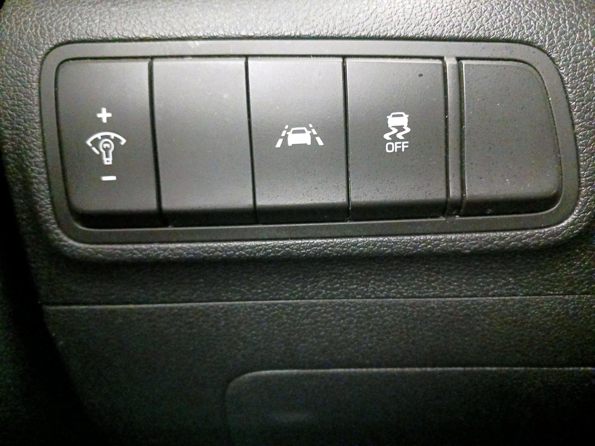 Thumbnail: 2019 Hyundai Tucson - 13