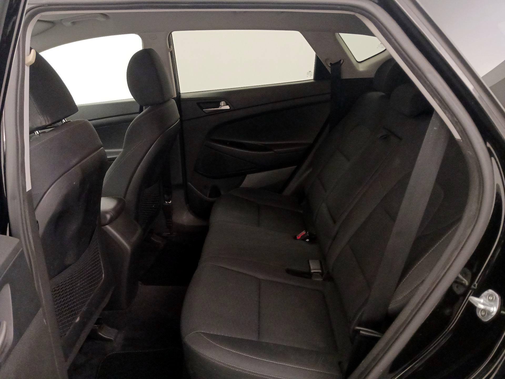 Thumbnail: 2019 Hyundai Tucson - 19