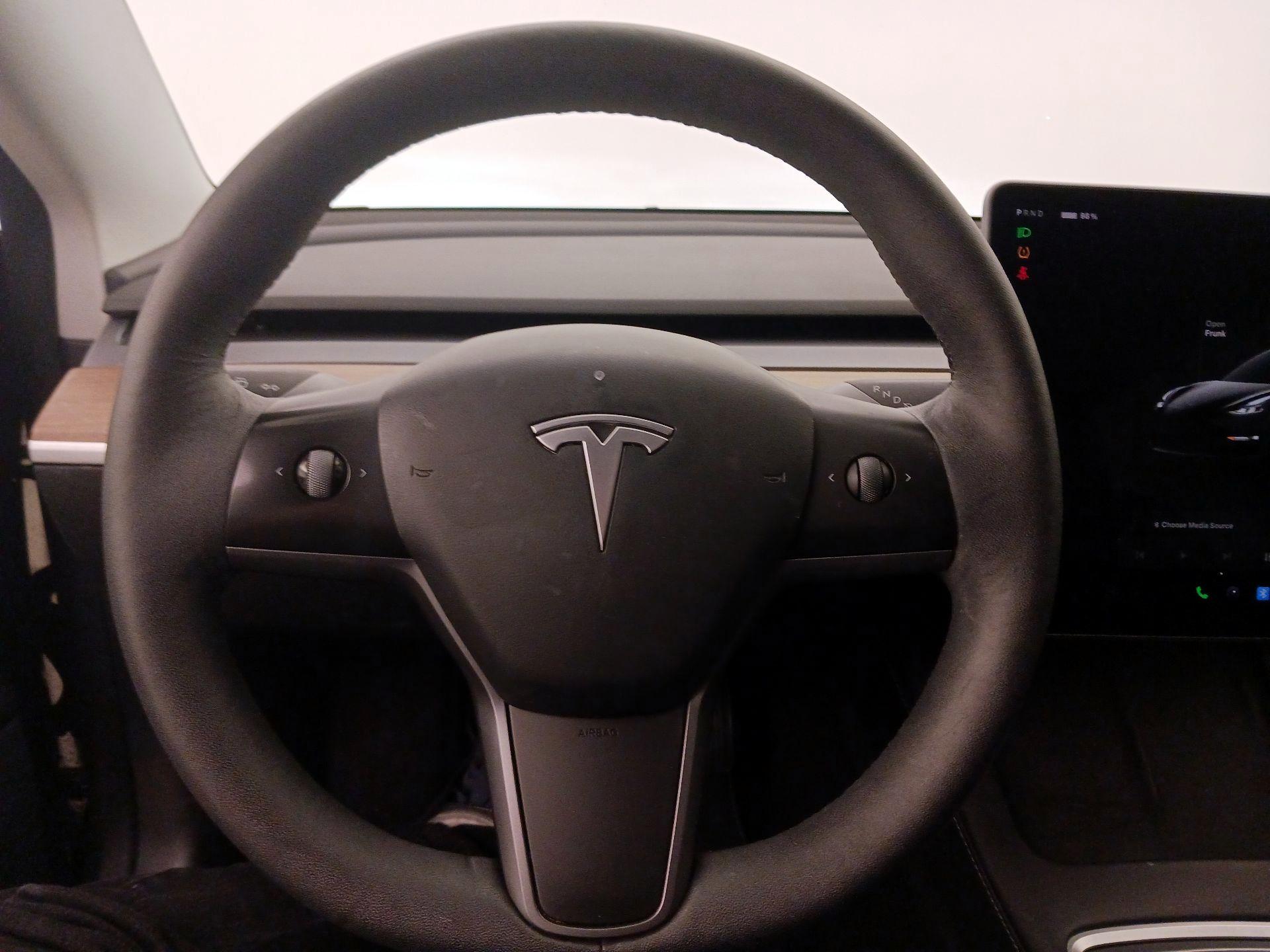 Thumbnail: 2022 Tesla Model 3 - 10