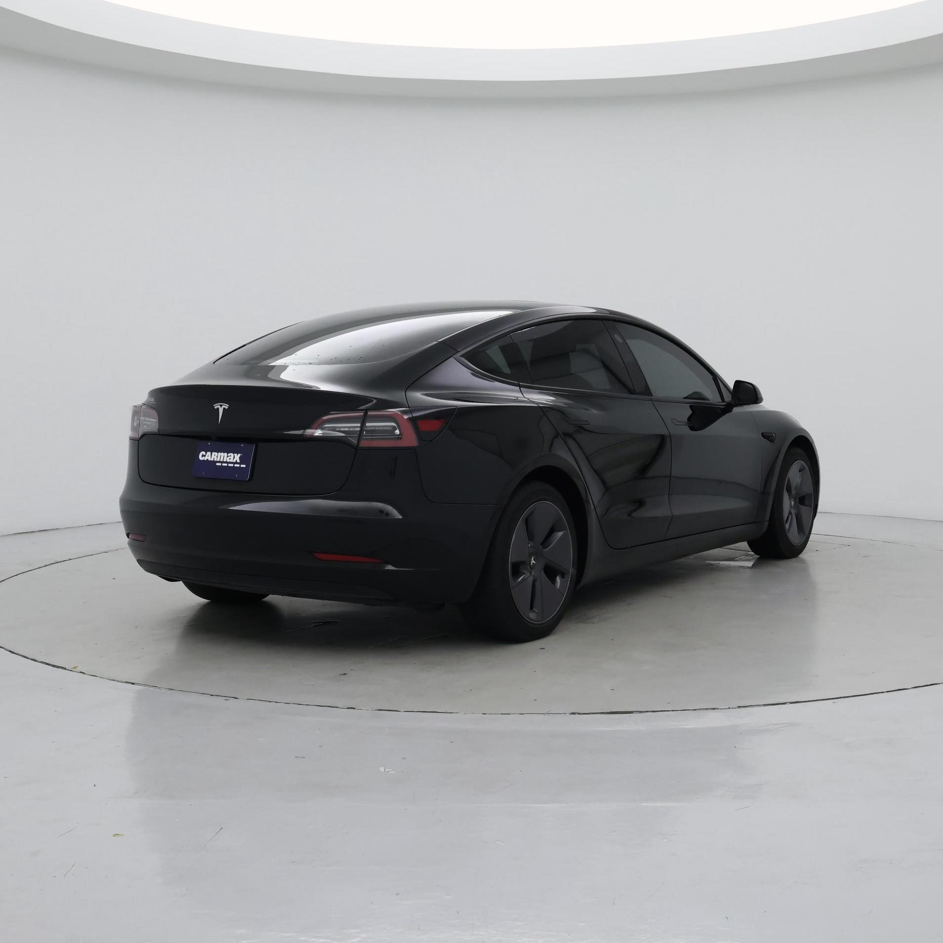Thumbnail: 2022 Tesla Model 3 - 8