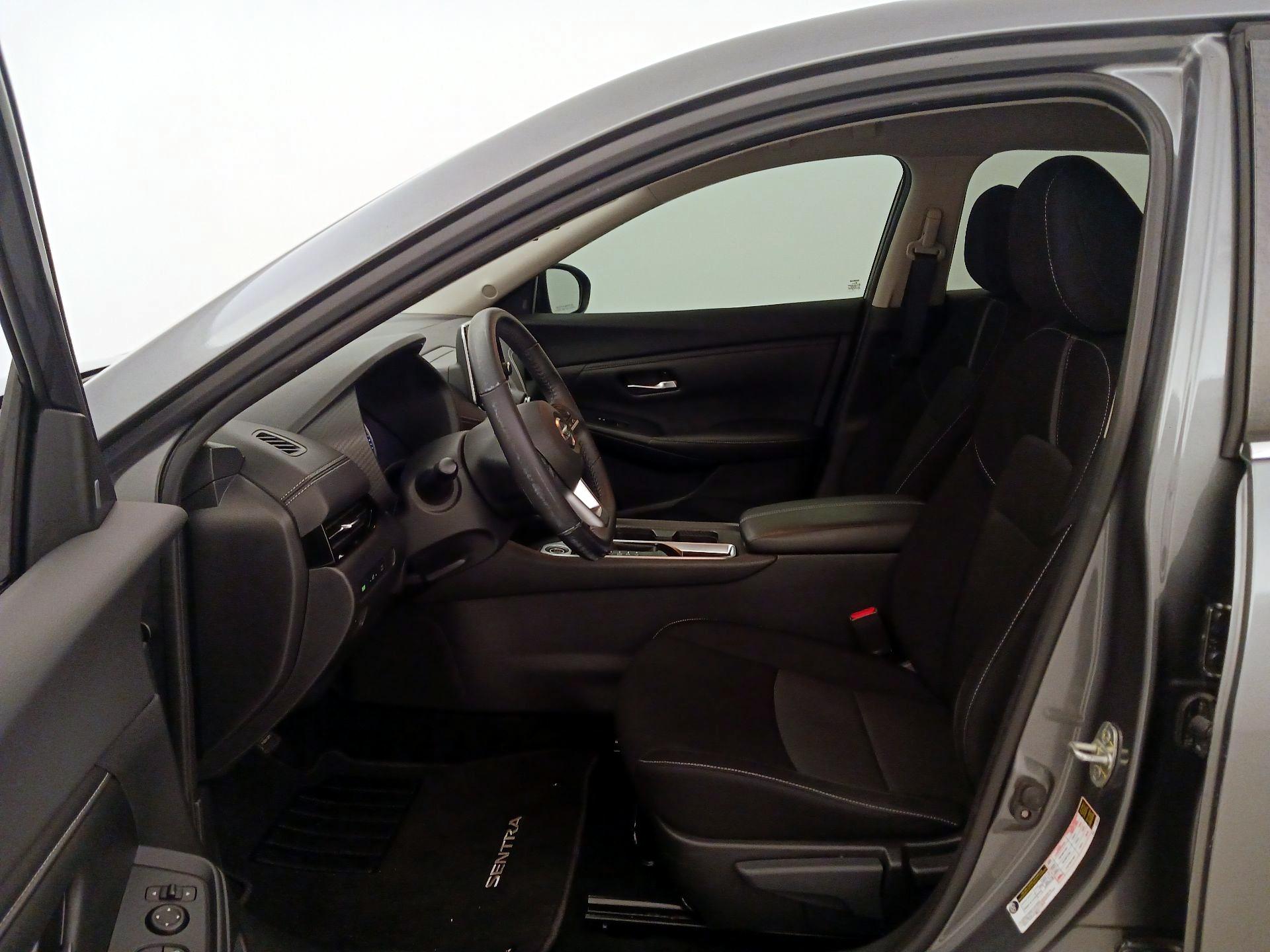 Thumbnail: 2020 Nissan Sentra - 11