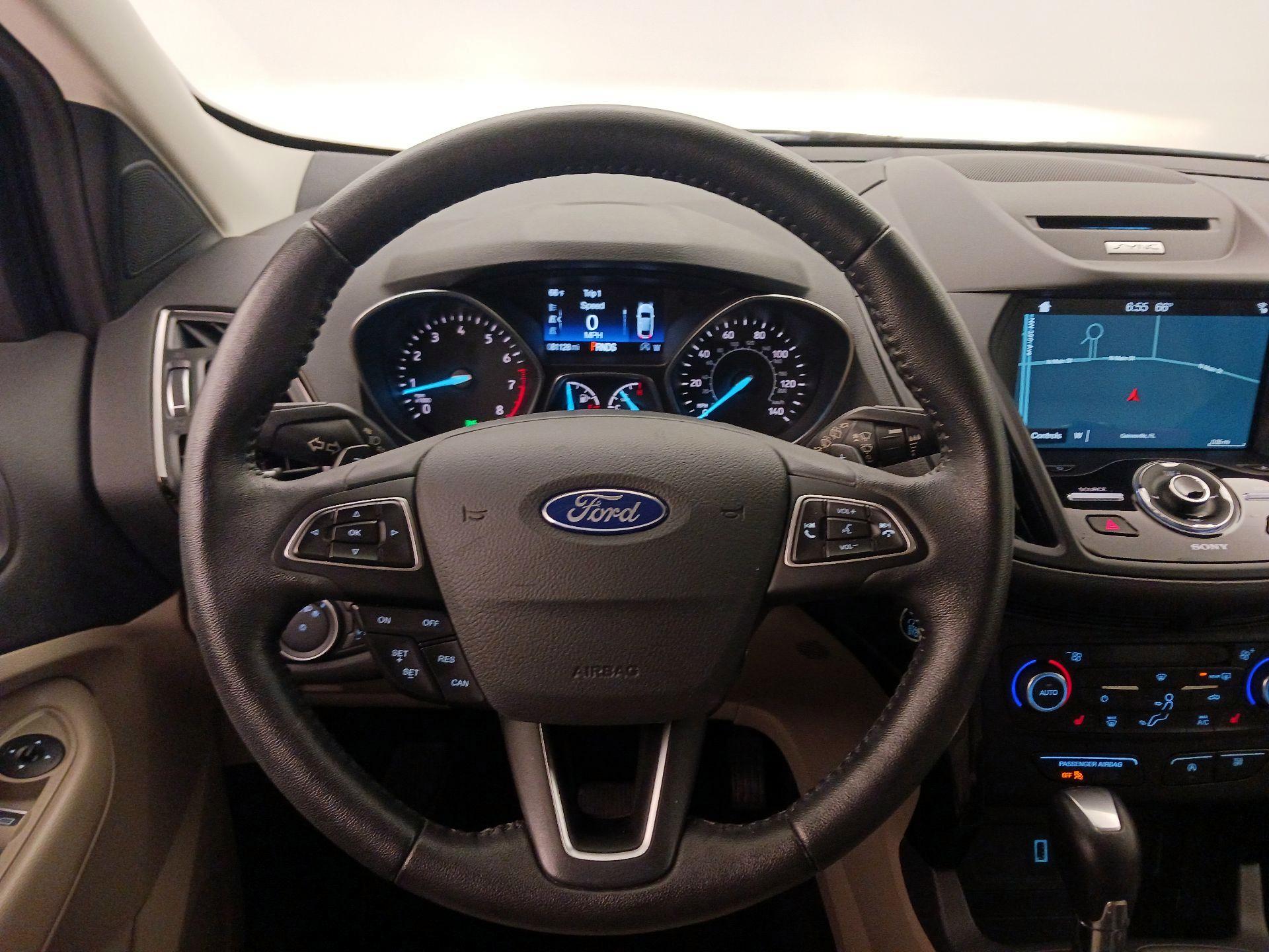 Thumbnail: 2017 Ford Escape - 10