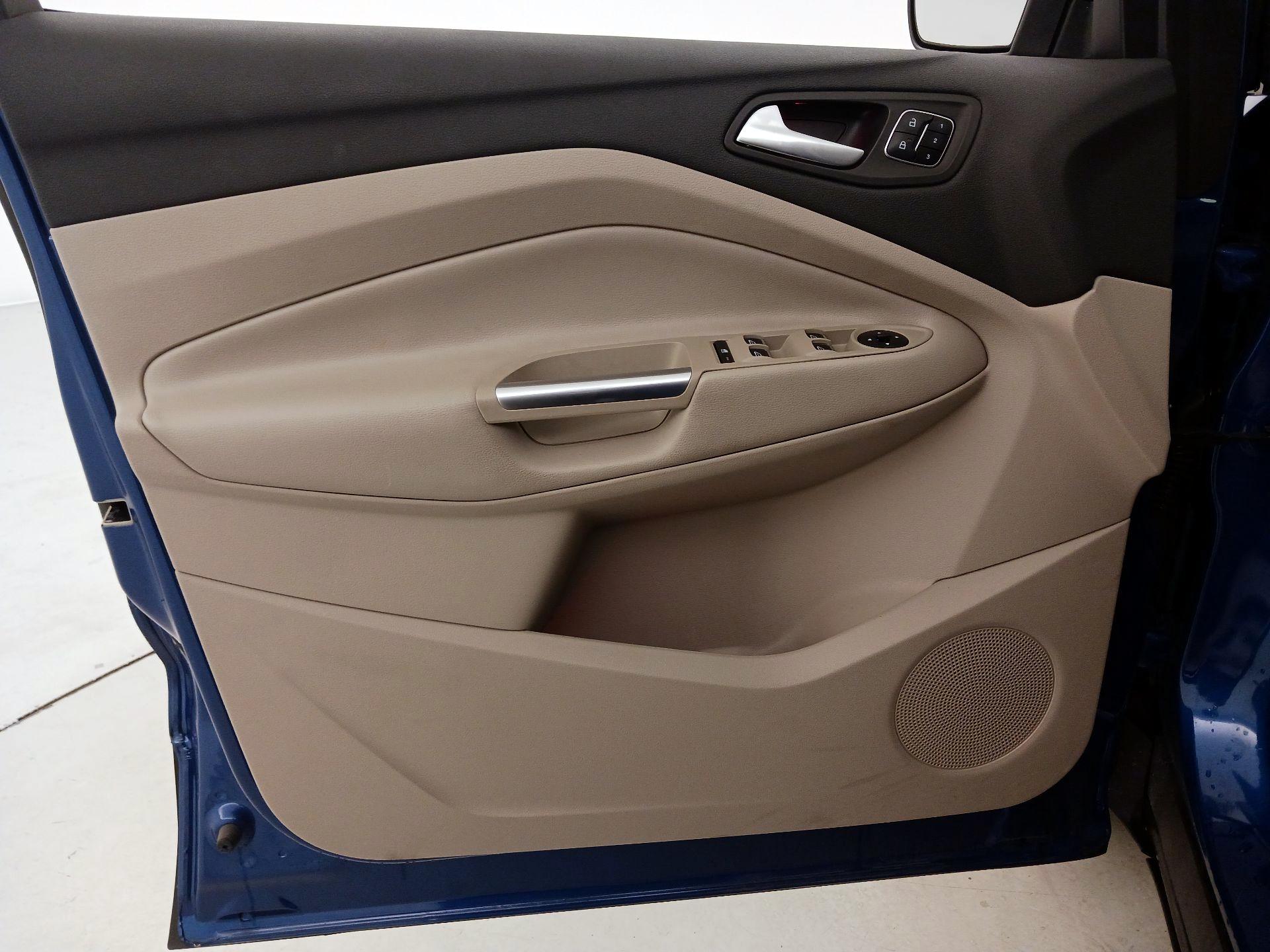 Thumbnail: 2017 Ford Escape - 12