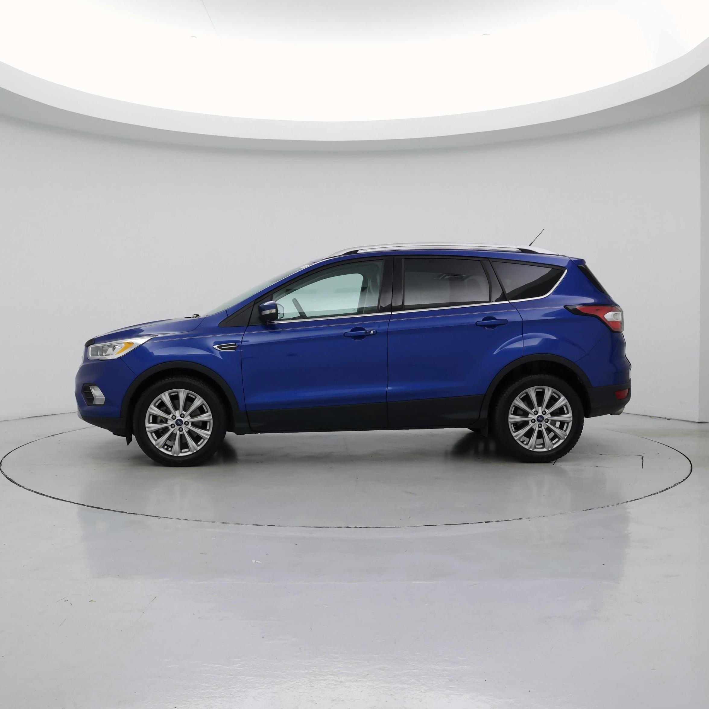 Thumbnail: 2017 Ford Escape - 3