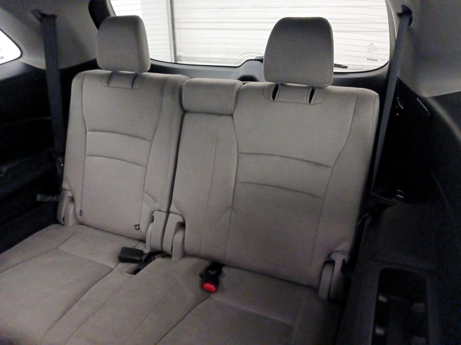 Thumbnail: 2020 Honda Pilot - 20