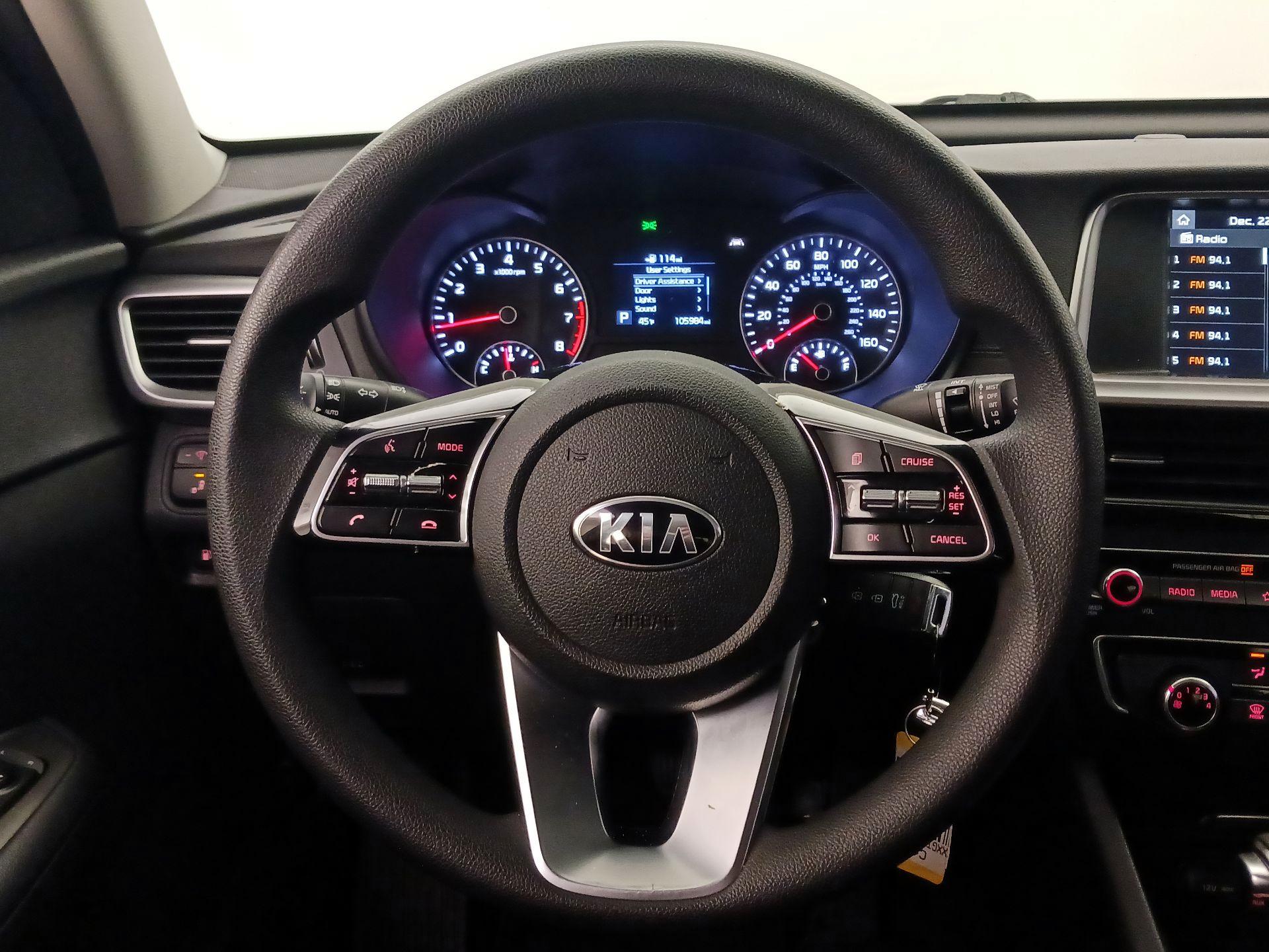 Thumbnail: 2020 Kia Optima - 10