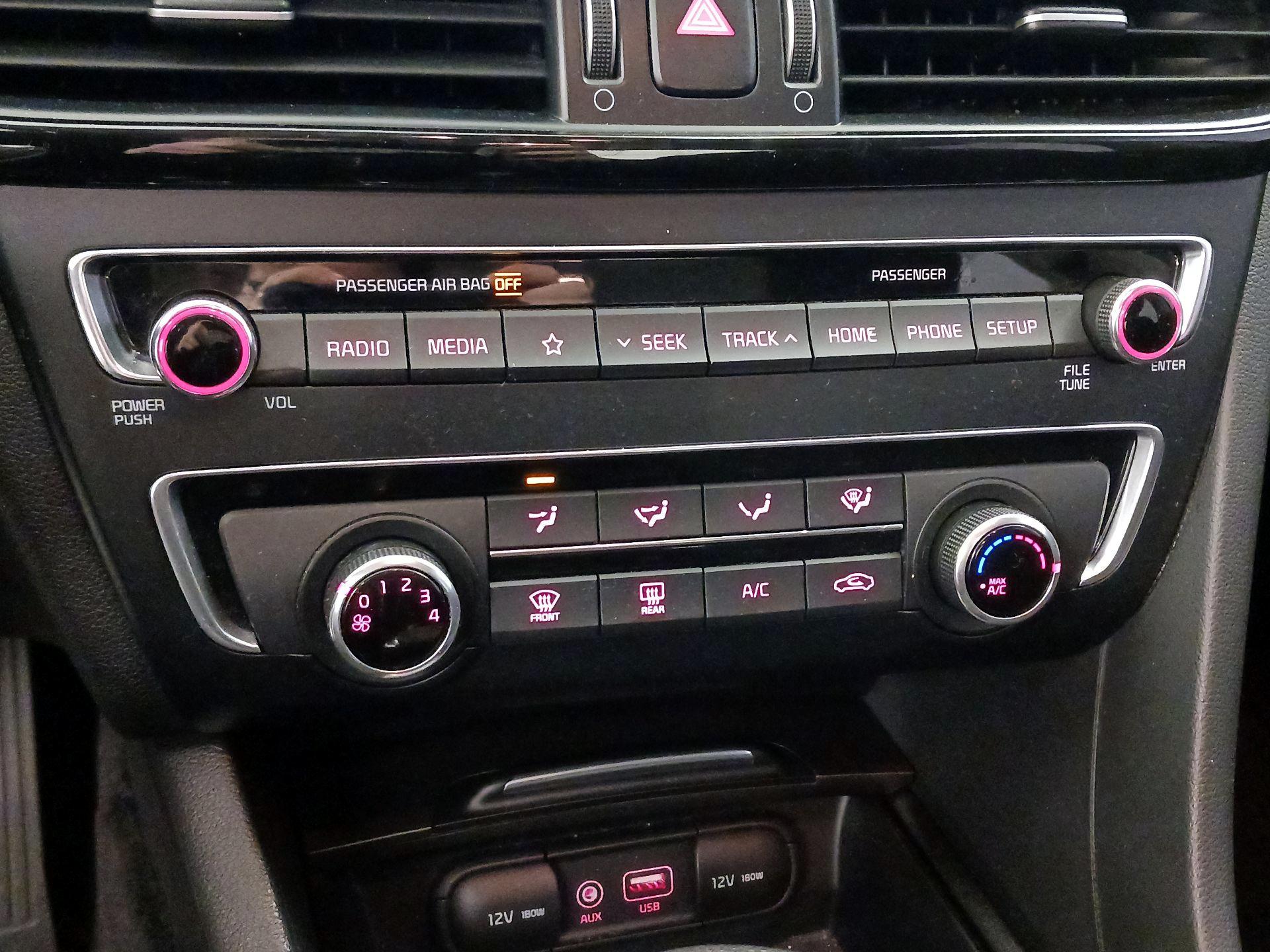 Thumbnail: 2020 Kia Optima - 16