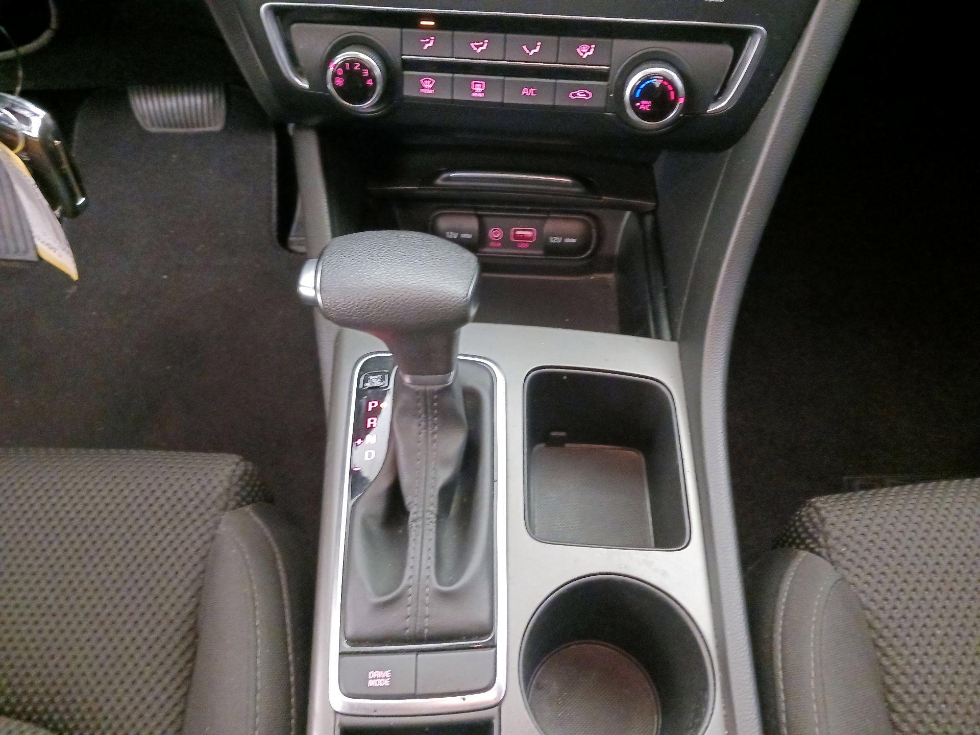 Thumbnail: 2020 Kia Optima - 17