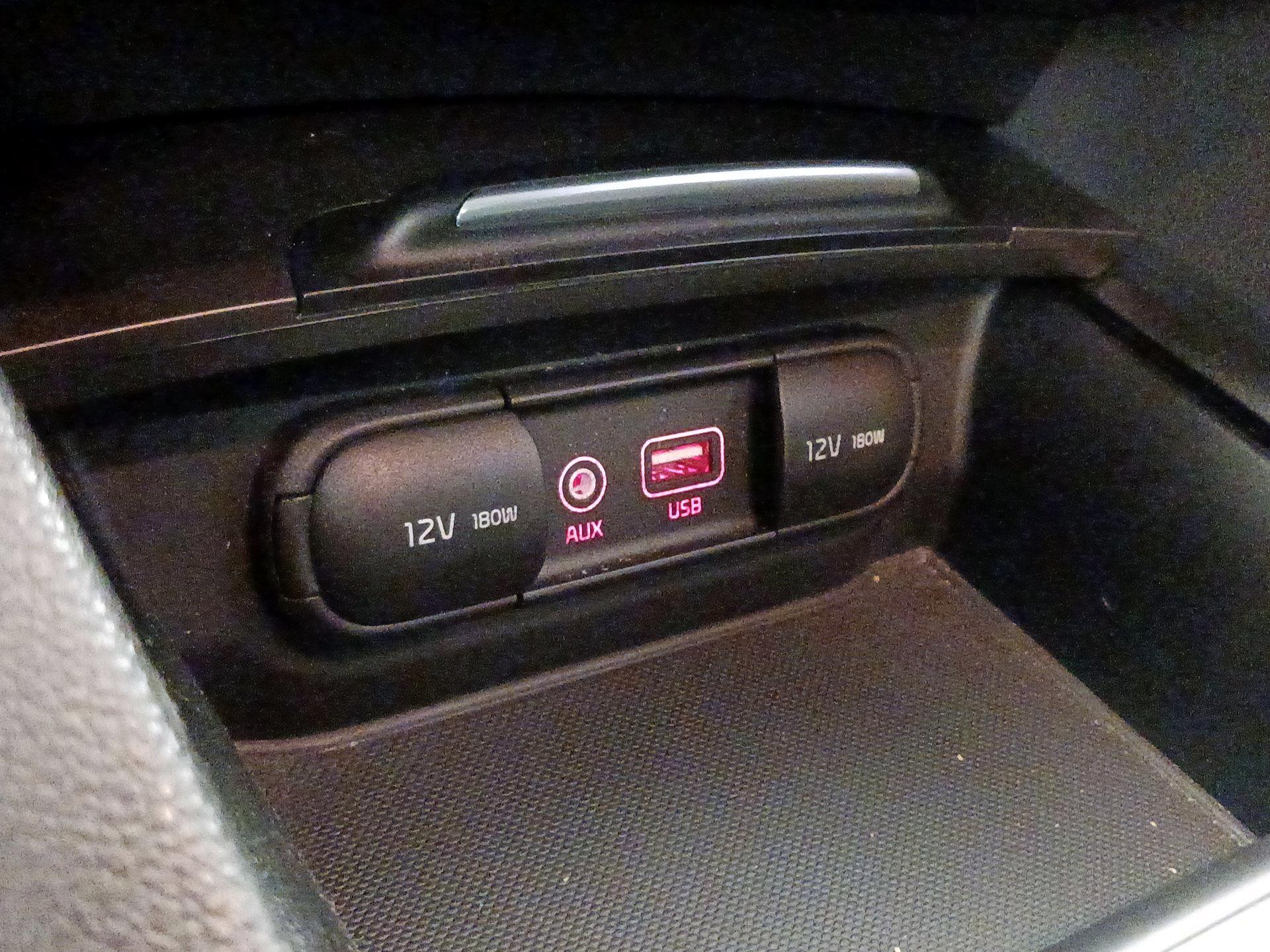 Thumbnail: 2020 Kia Optima - 18