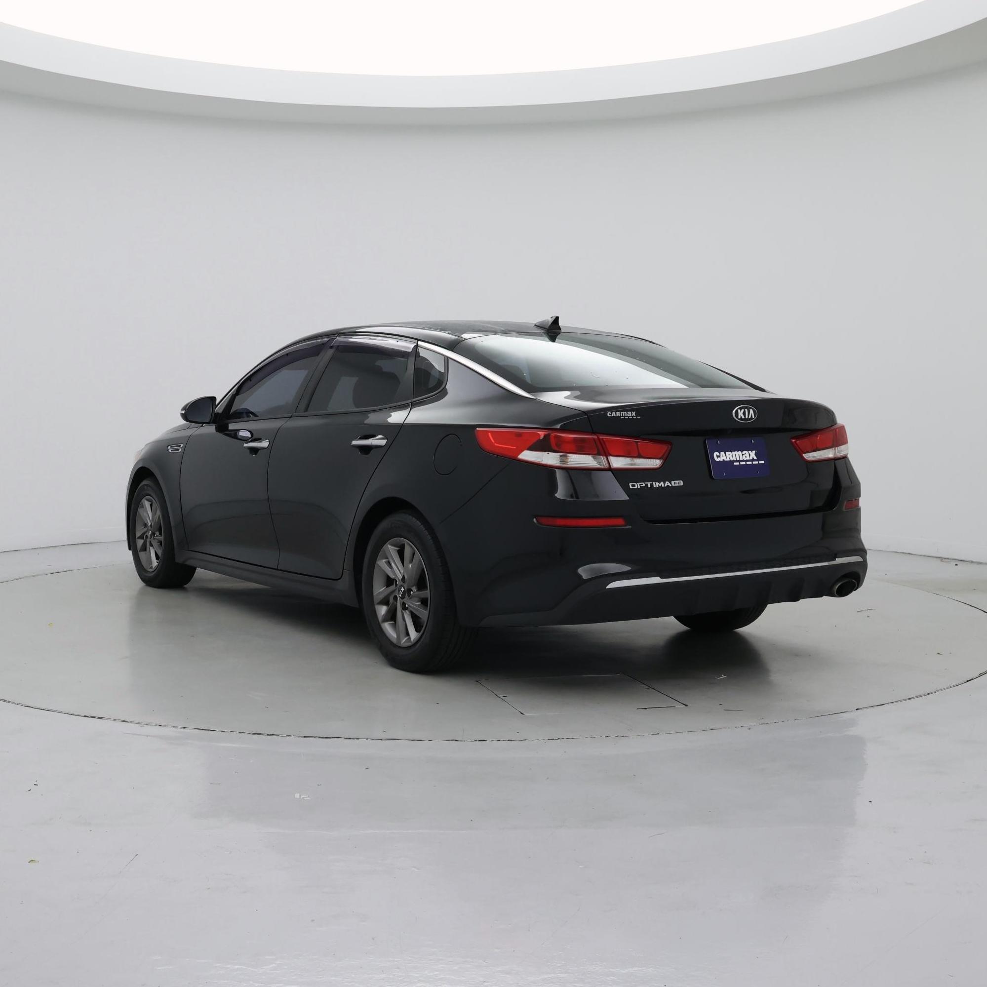 Thumbnail: 2020 Kia Optima - 2