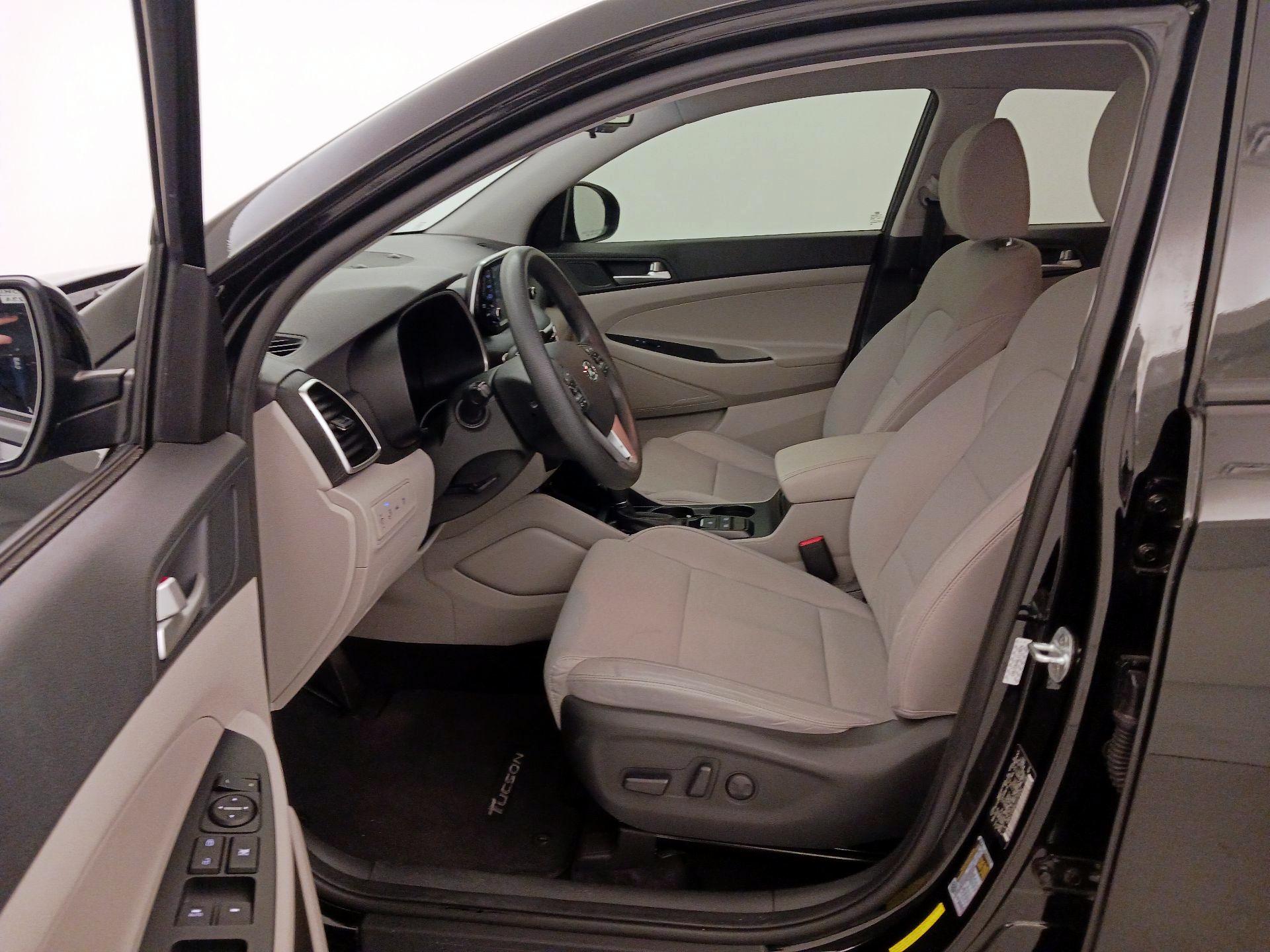 Thumbnail: 2020 Hyundai Tucson - 11