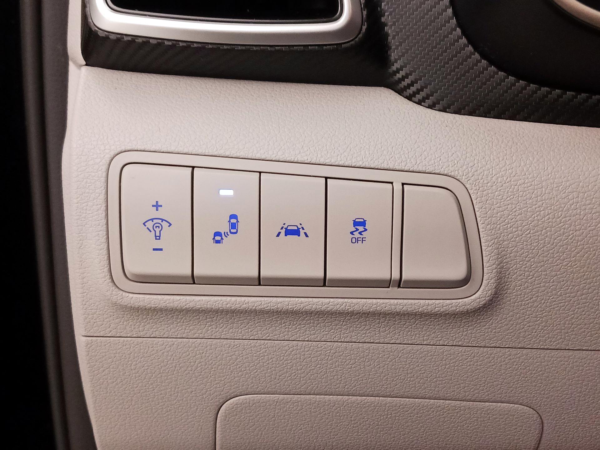 Thumbnail: 2020 Hyundai Tucson - 13