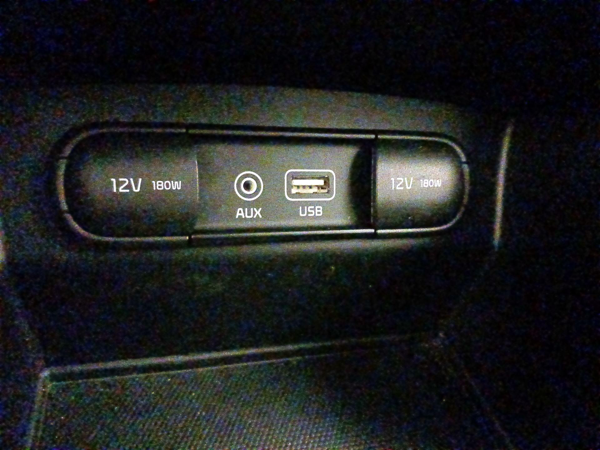 Thumbnail: 2017 Kia Sorento - 17