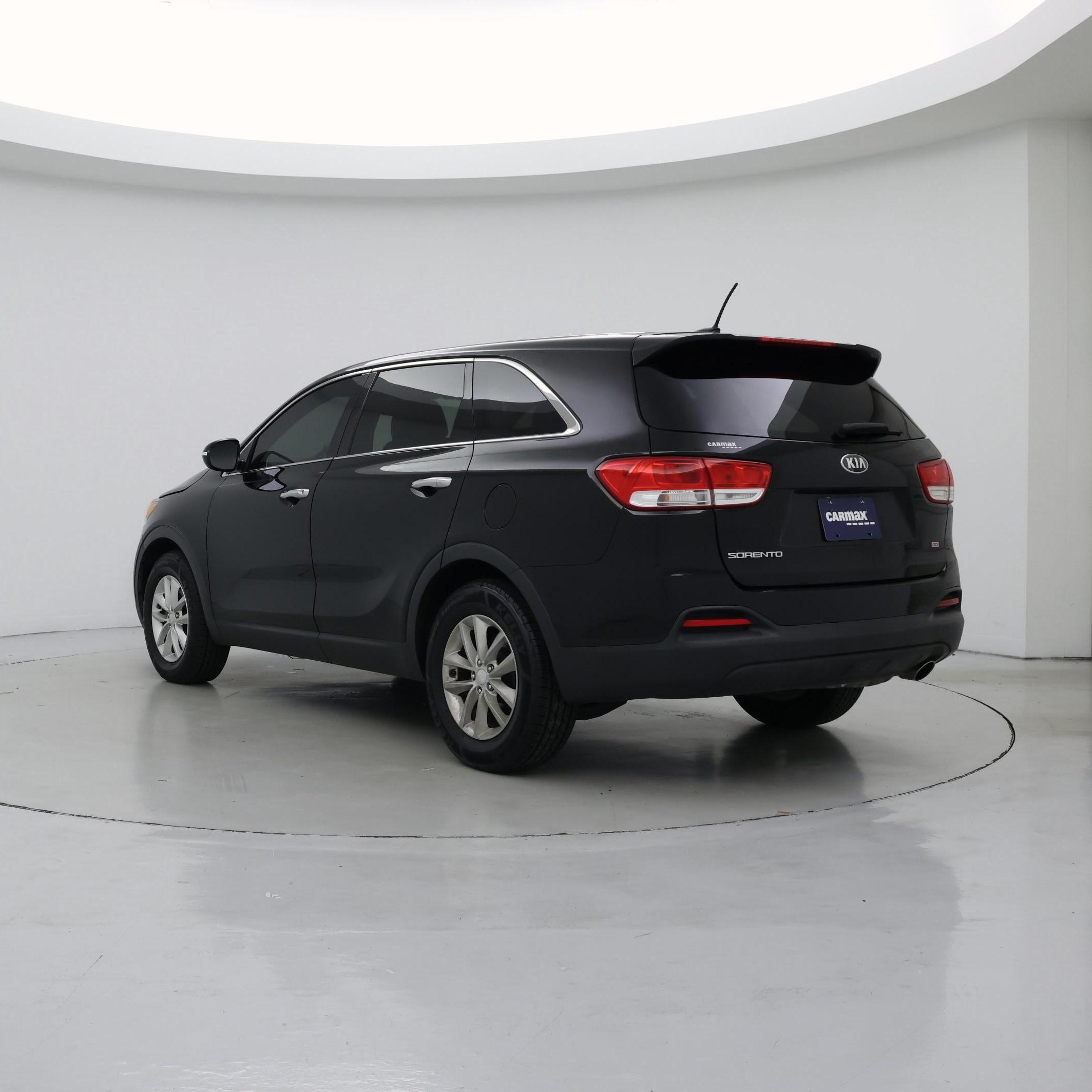 Thumbnail: 2017 Kia Sorento - 2