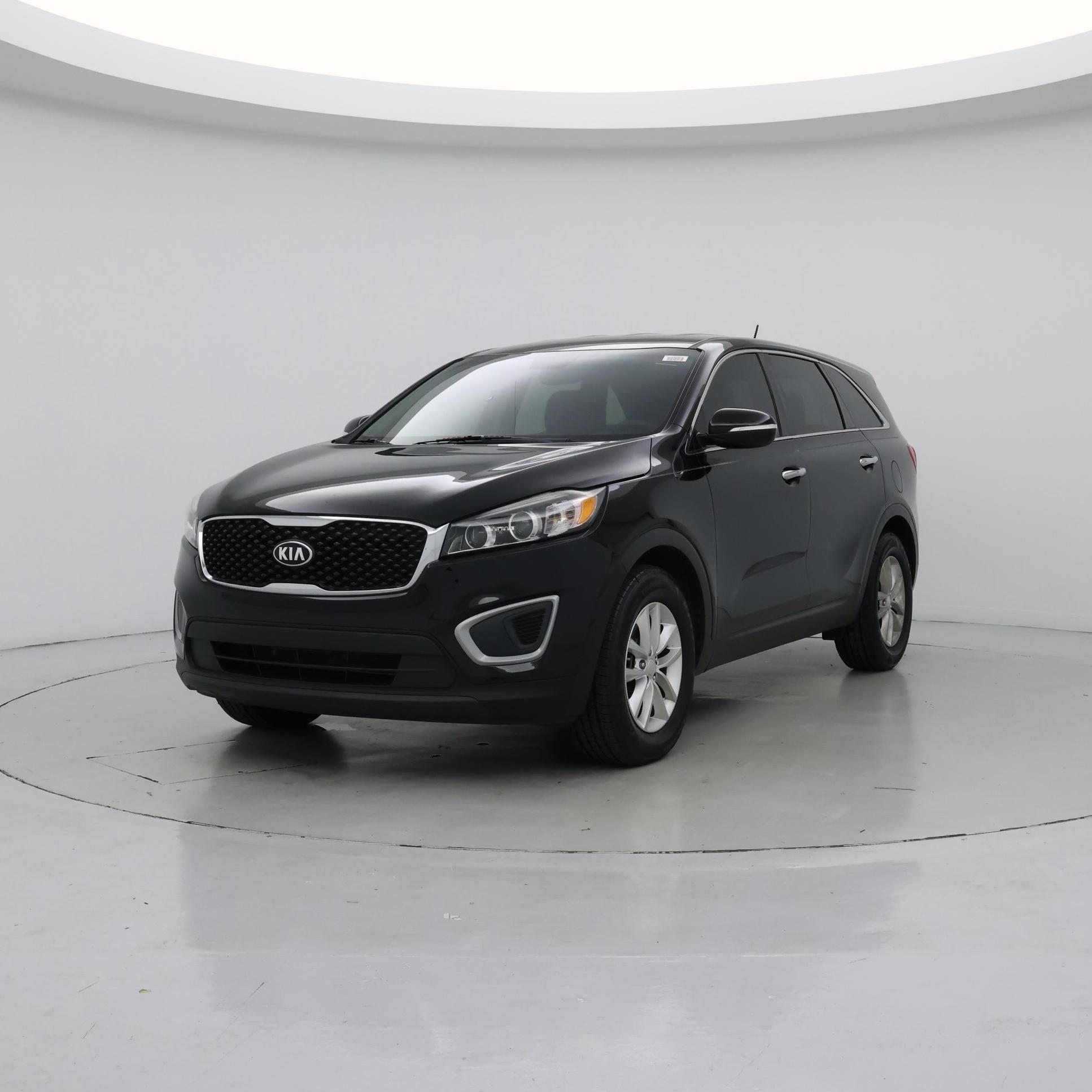 Thumbnail: 2017 Kia Sorento - 4