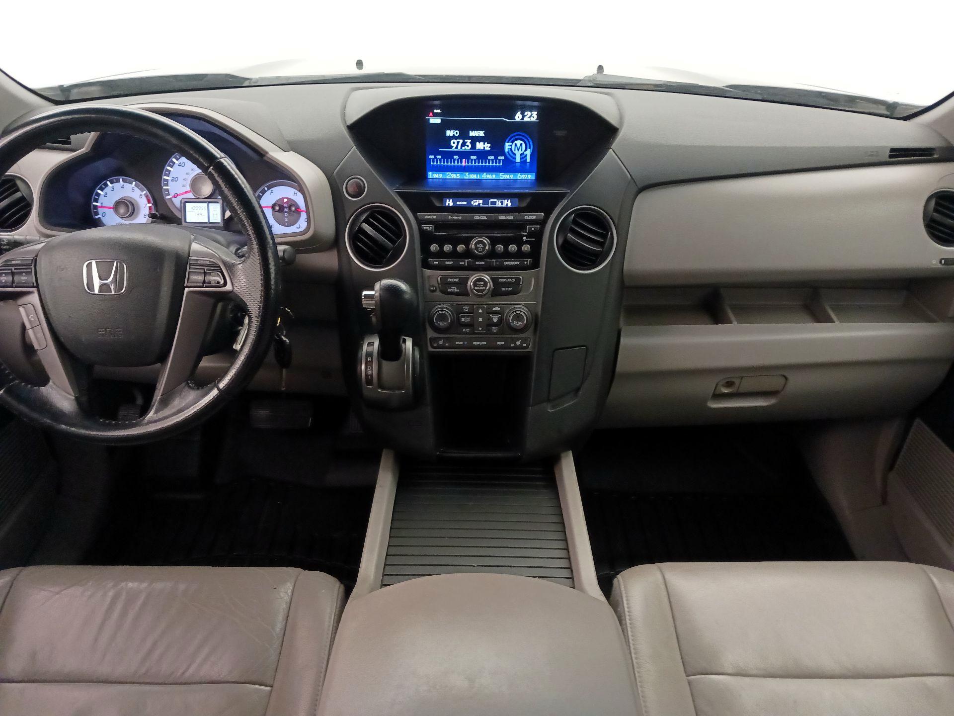 Thumbnail: 2015 Honda Pilot - 9