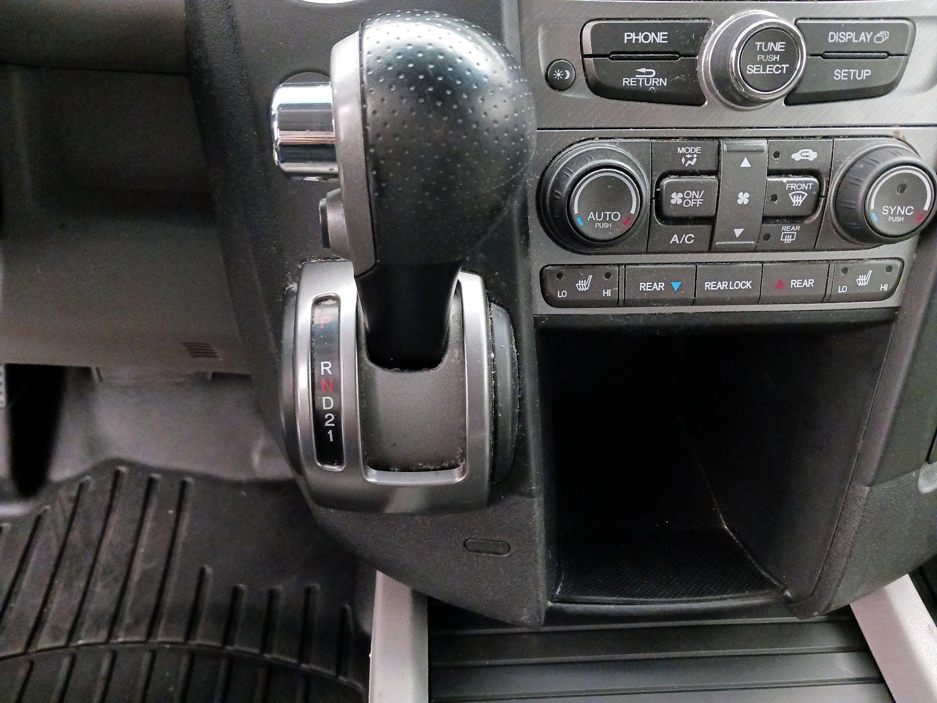 Thumbnail: 2015 Honda Pilot - 17