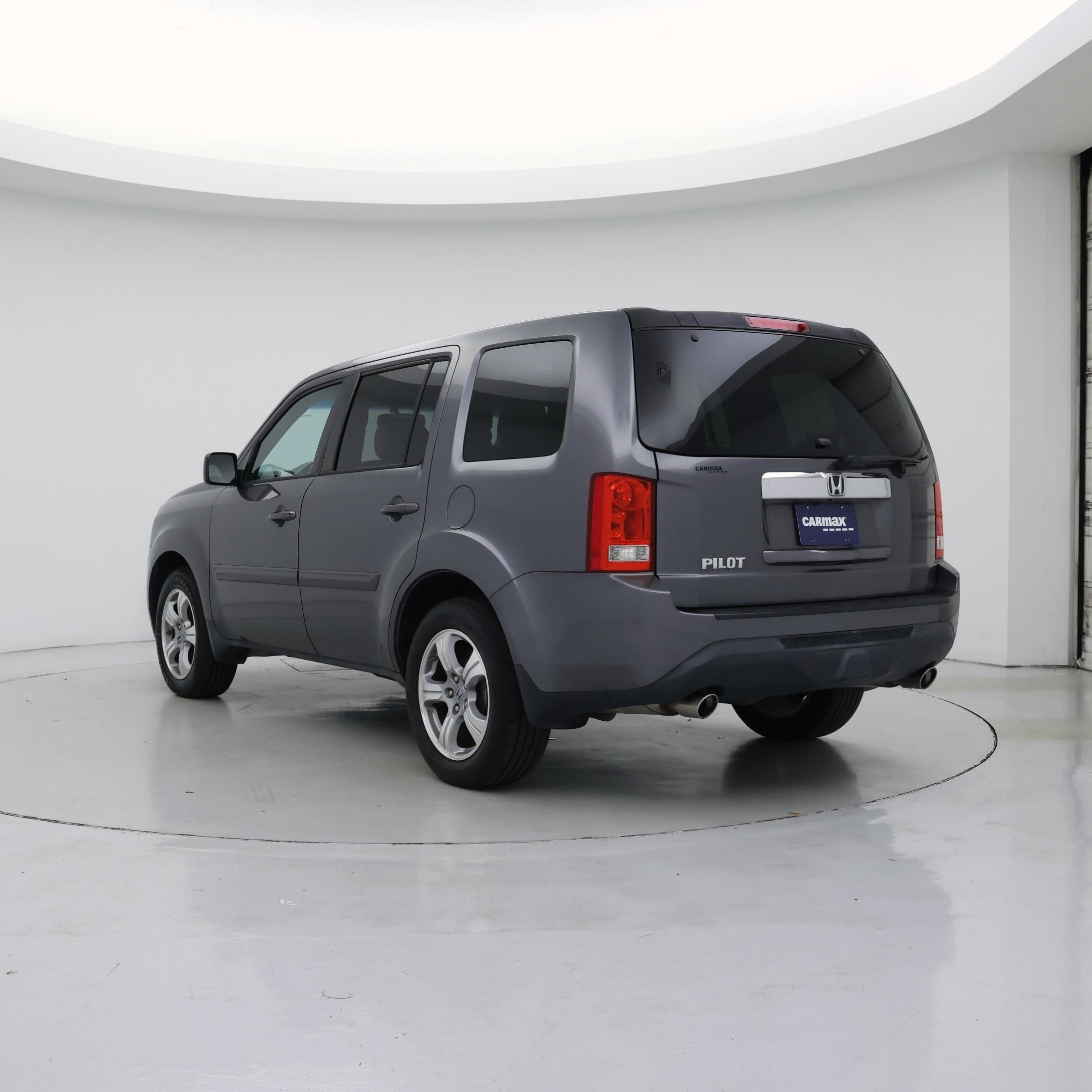 Thumbnail: 2015 Honda Pilot - 2